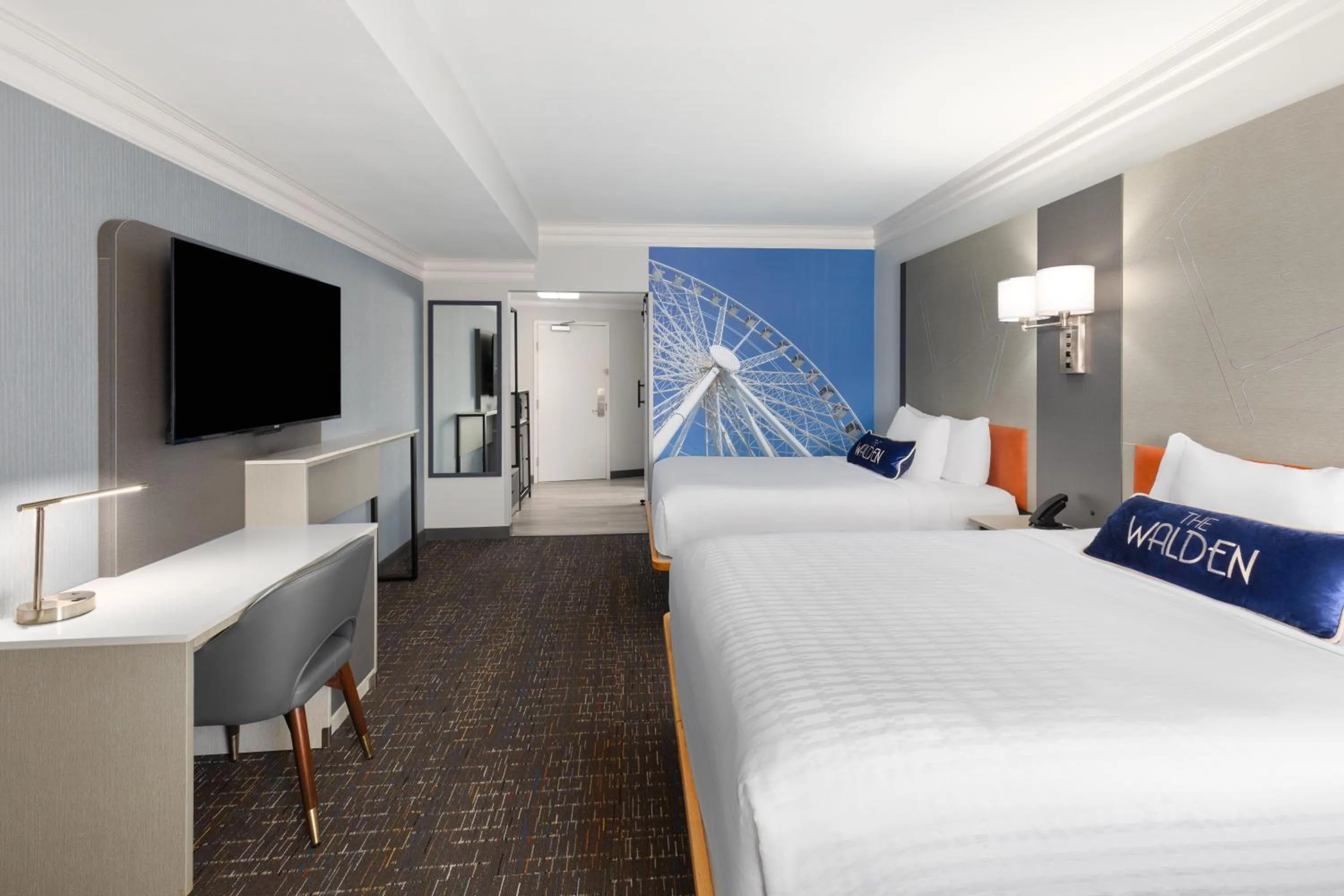 Queen Suite with Tub and Grab Bars - Mobility/Hearing Accessible - Non-Smoking in The Walden, Trademark Collection By Wyndham