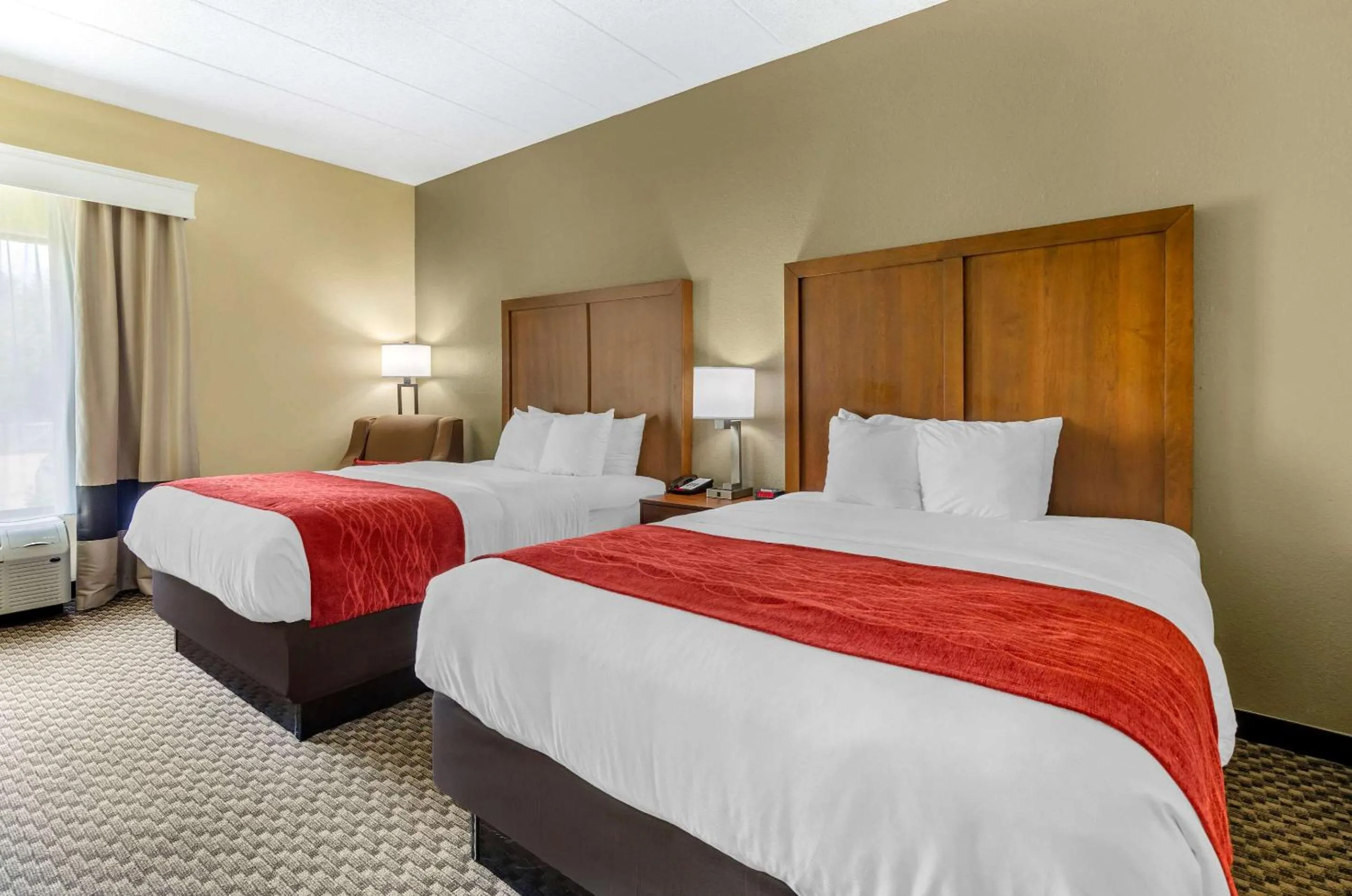 Queen Room with Two Queen Beds - Non-Smoking in Comfort Inn