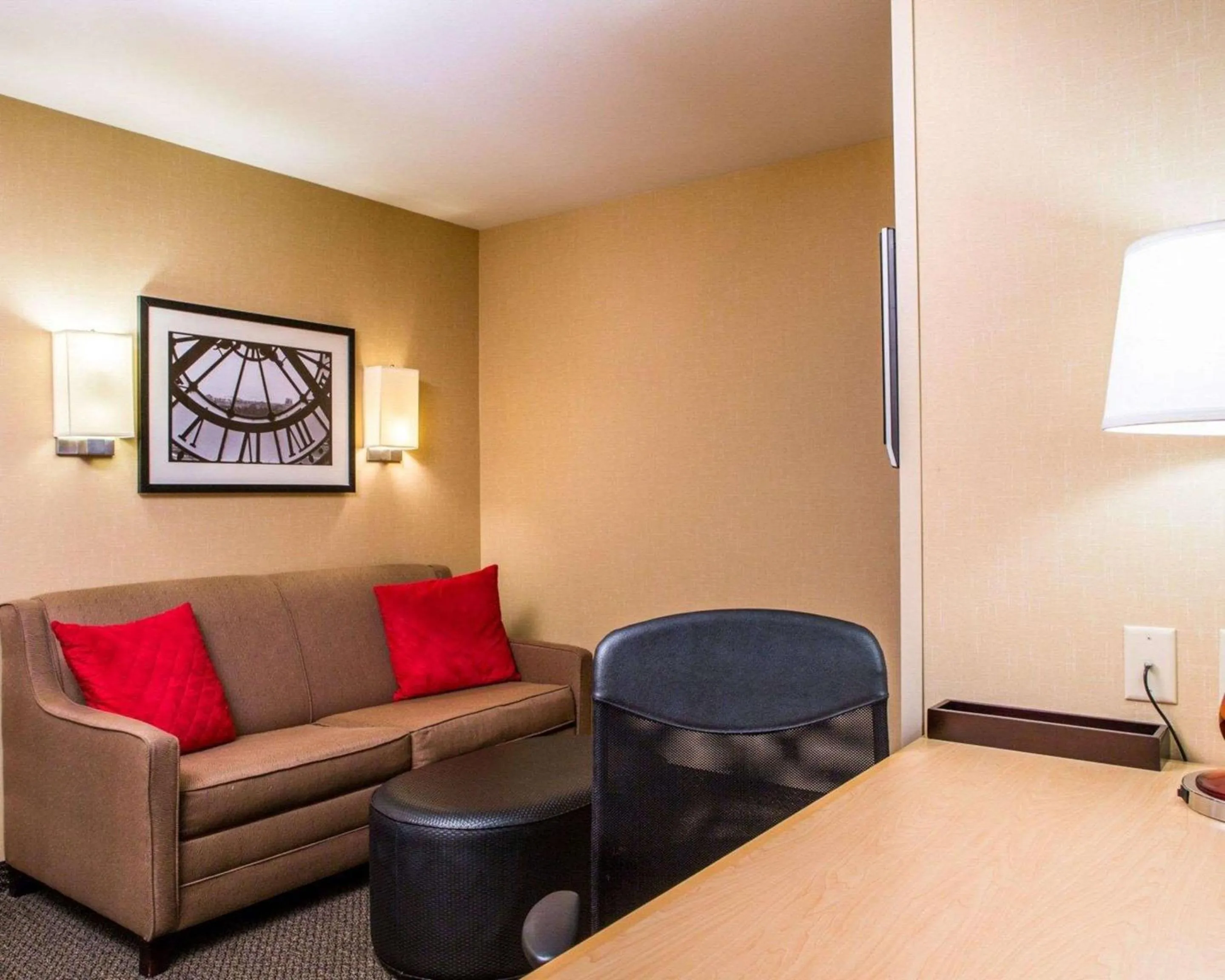 Queen Suite with Two Queen Beds - Non-Smoking in Cambria Hotel Appleton