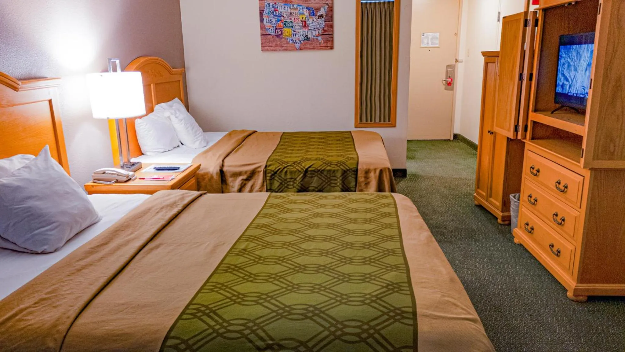 Queen Room with Two Queen Beds - Accessible/Non-Smoking  in Econo Lodge Rawlins