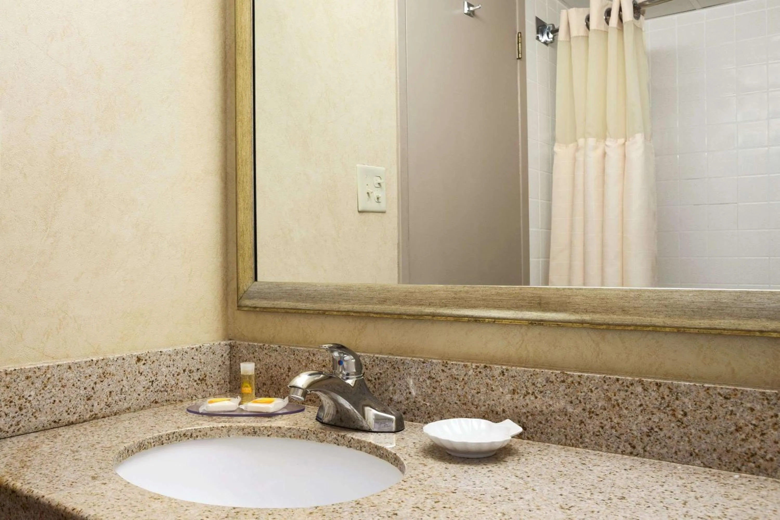 King Room - Non-Smoking in Days Inn by Wyndham Rock Falls