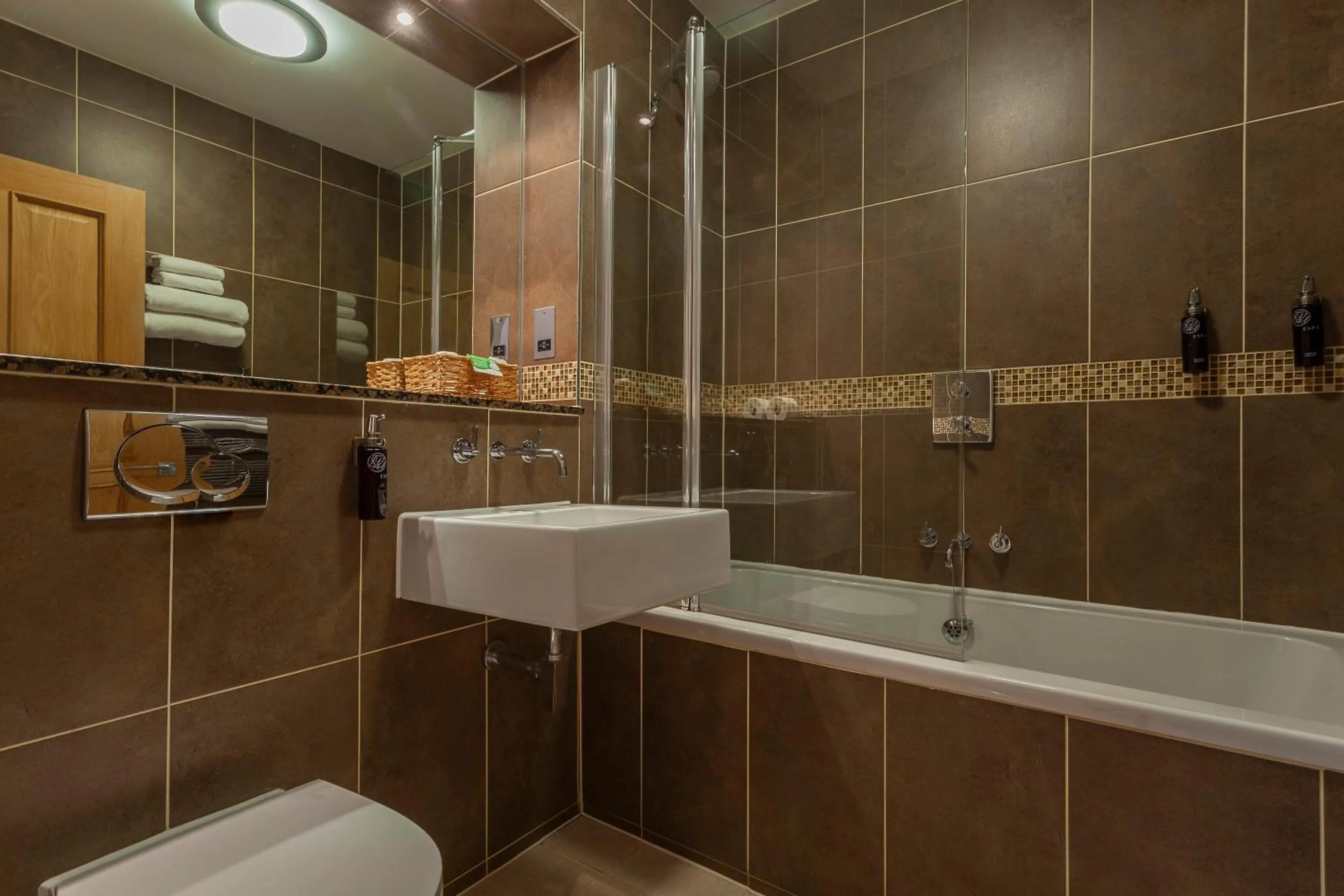 Executive Family Double Room in Orsett Hall