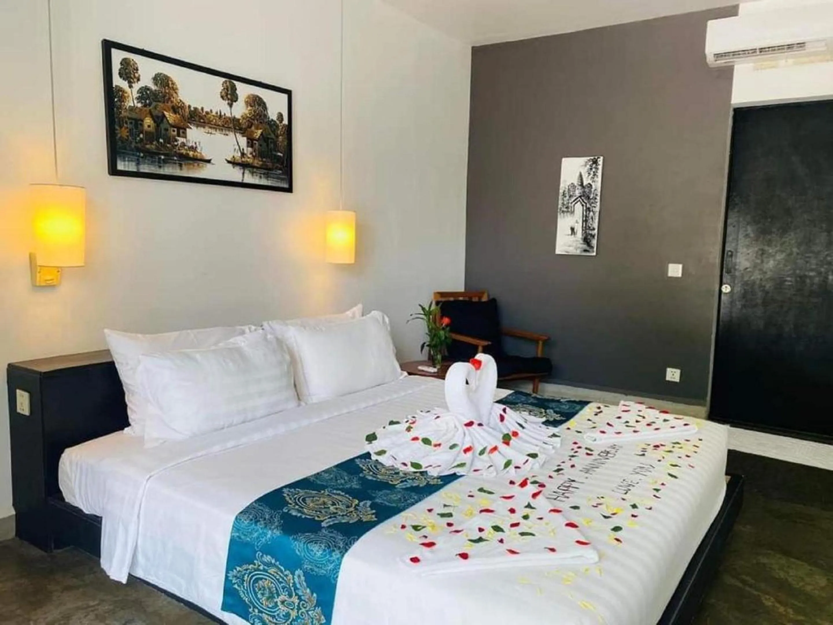 Deluxe Double Room in Mittali Beach Hotel