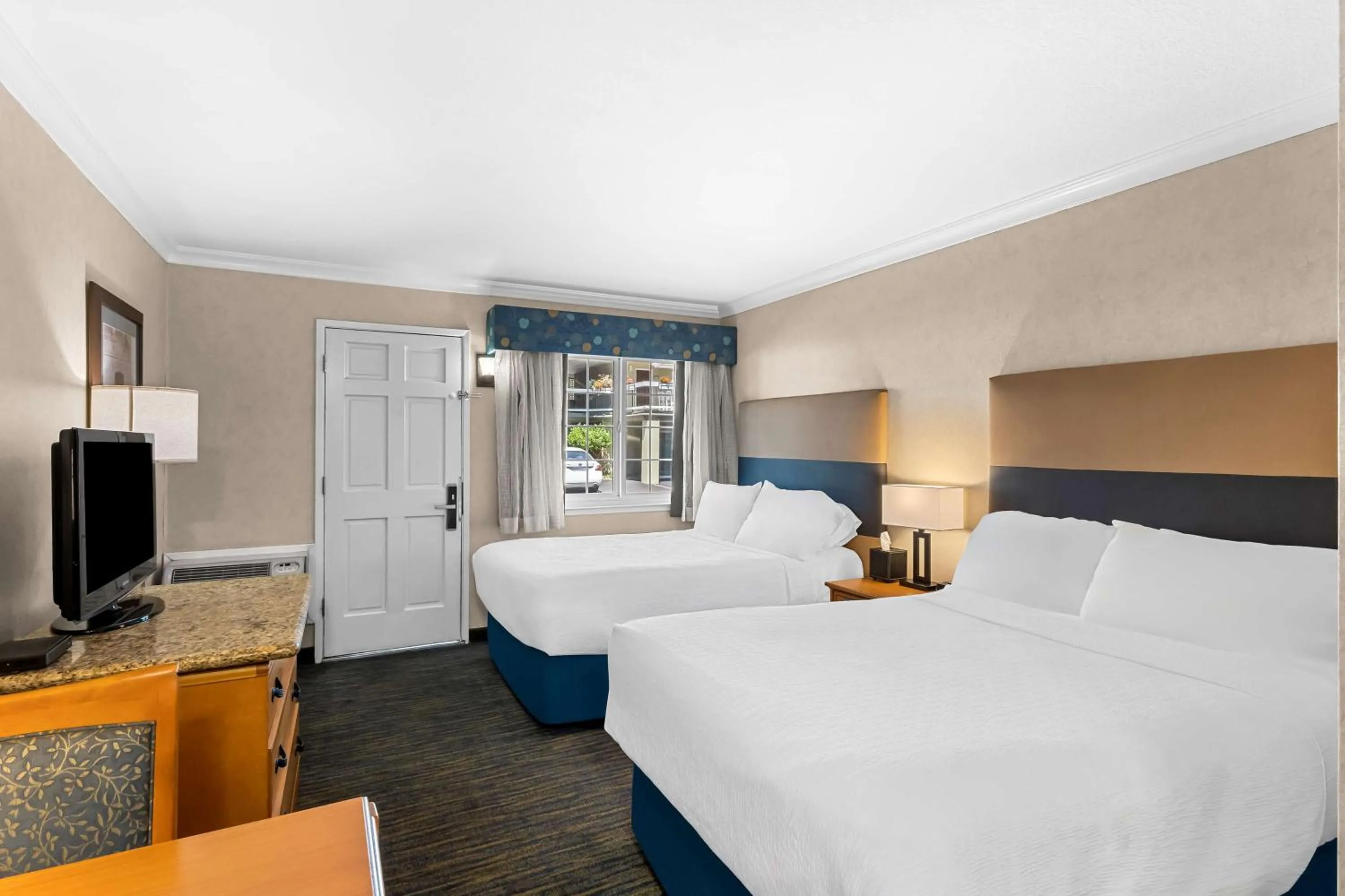 Double Room with Two Double Beds in Best Western University Lodge