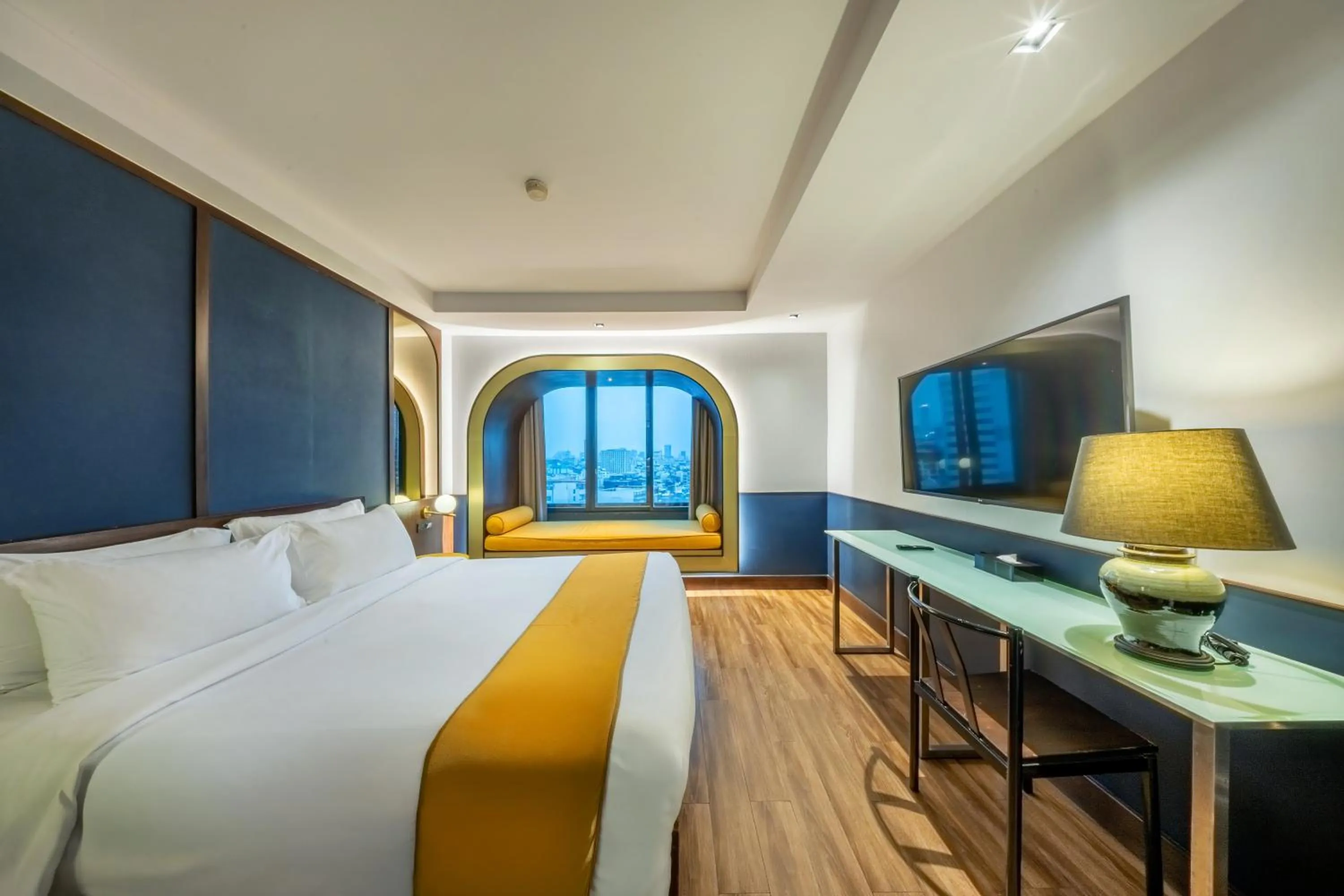 Deluxe Double Room in Graph Hotels Bangkok