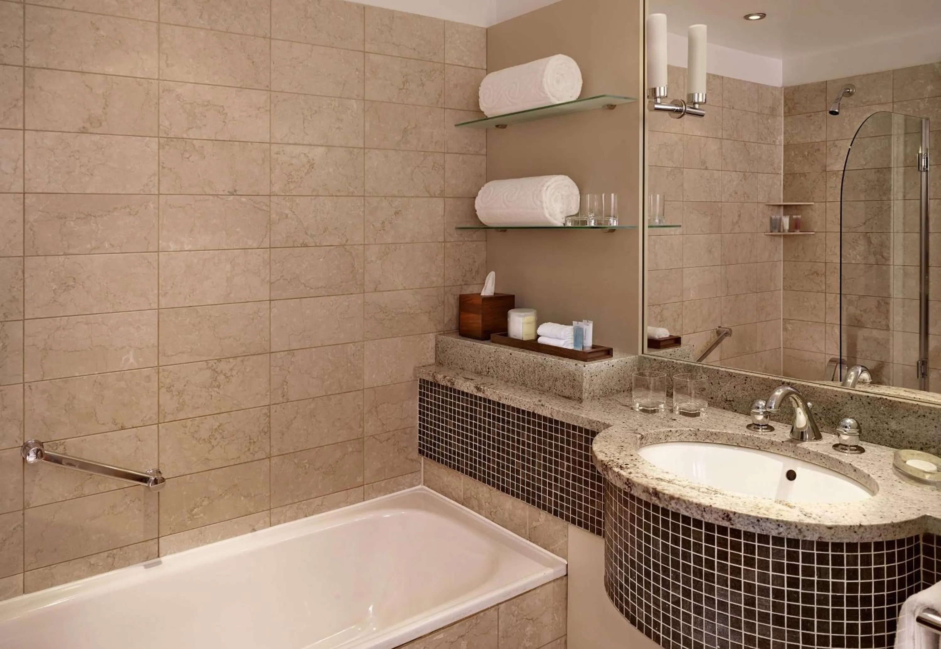 Twin Room - Club Access in Hyatt Regency Birmingham