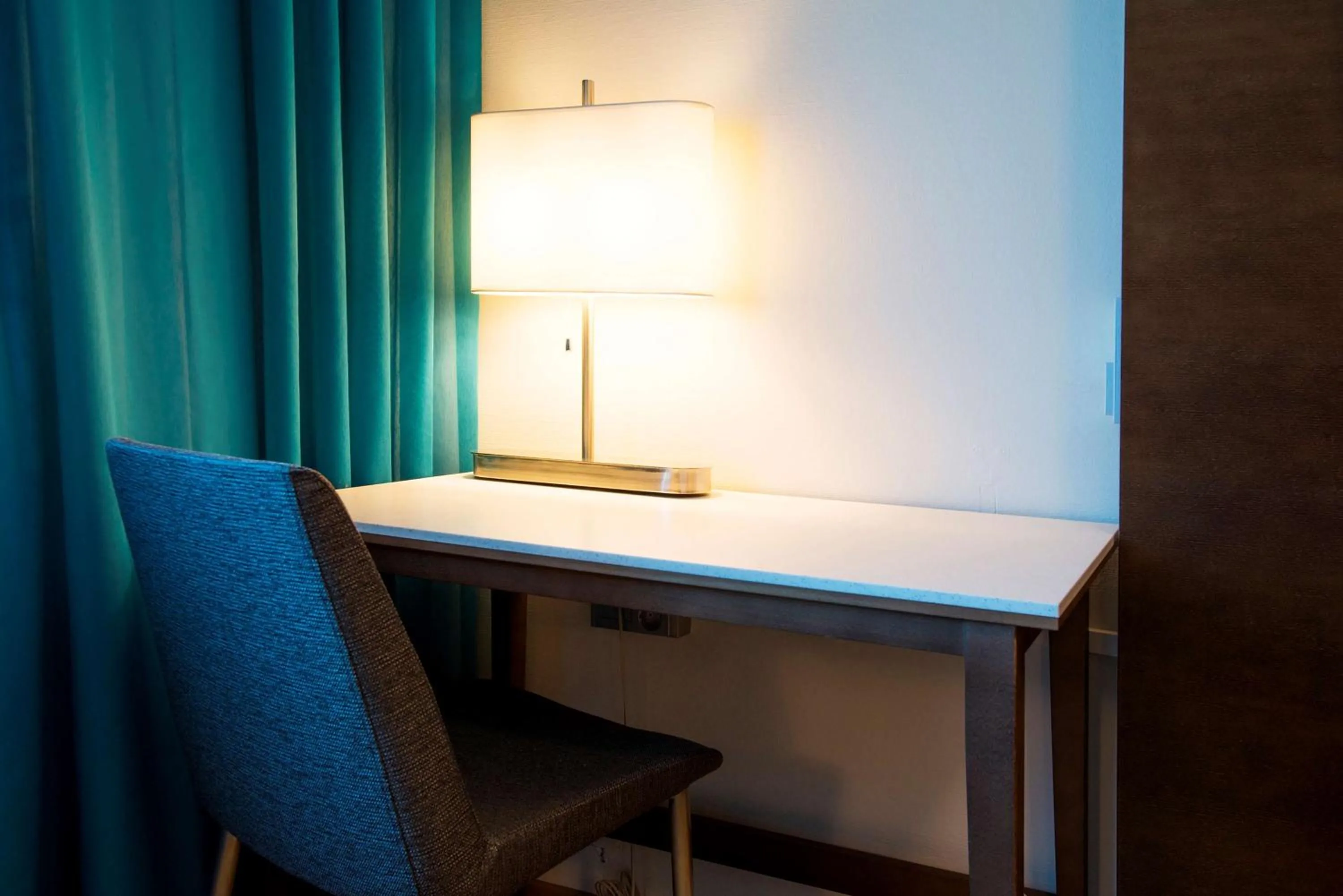 Standard Twin Room Upper Floors in Scandic Oulu Station