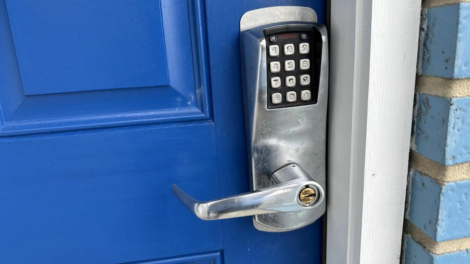 Deluxe Queen Room with Two Queen Beds in Fin 'N Feather Waterside Inn by Kees Vacations