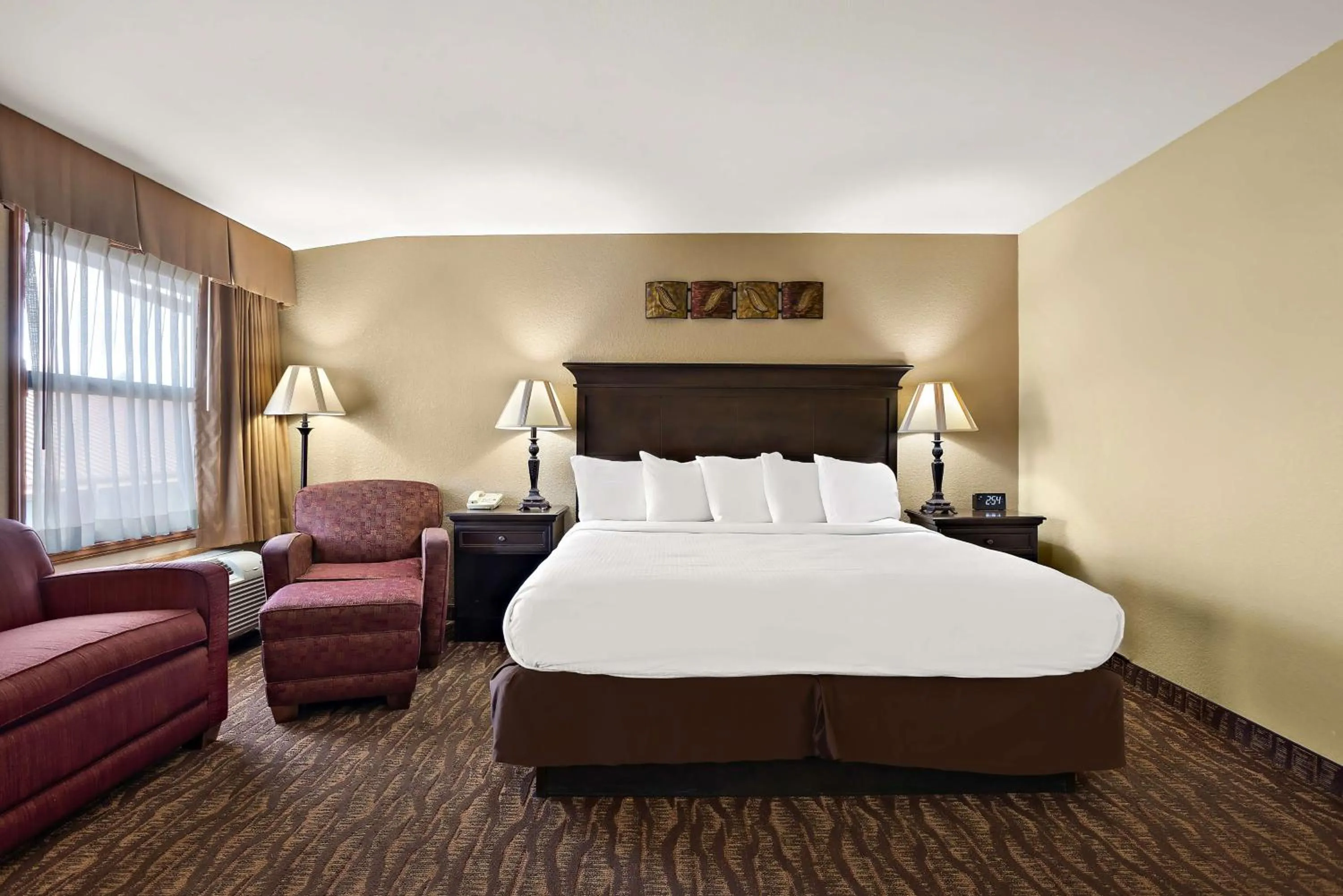 King Room with King Bed - Non-Smoking in Best Western Center Pointe Inn