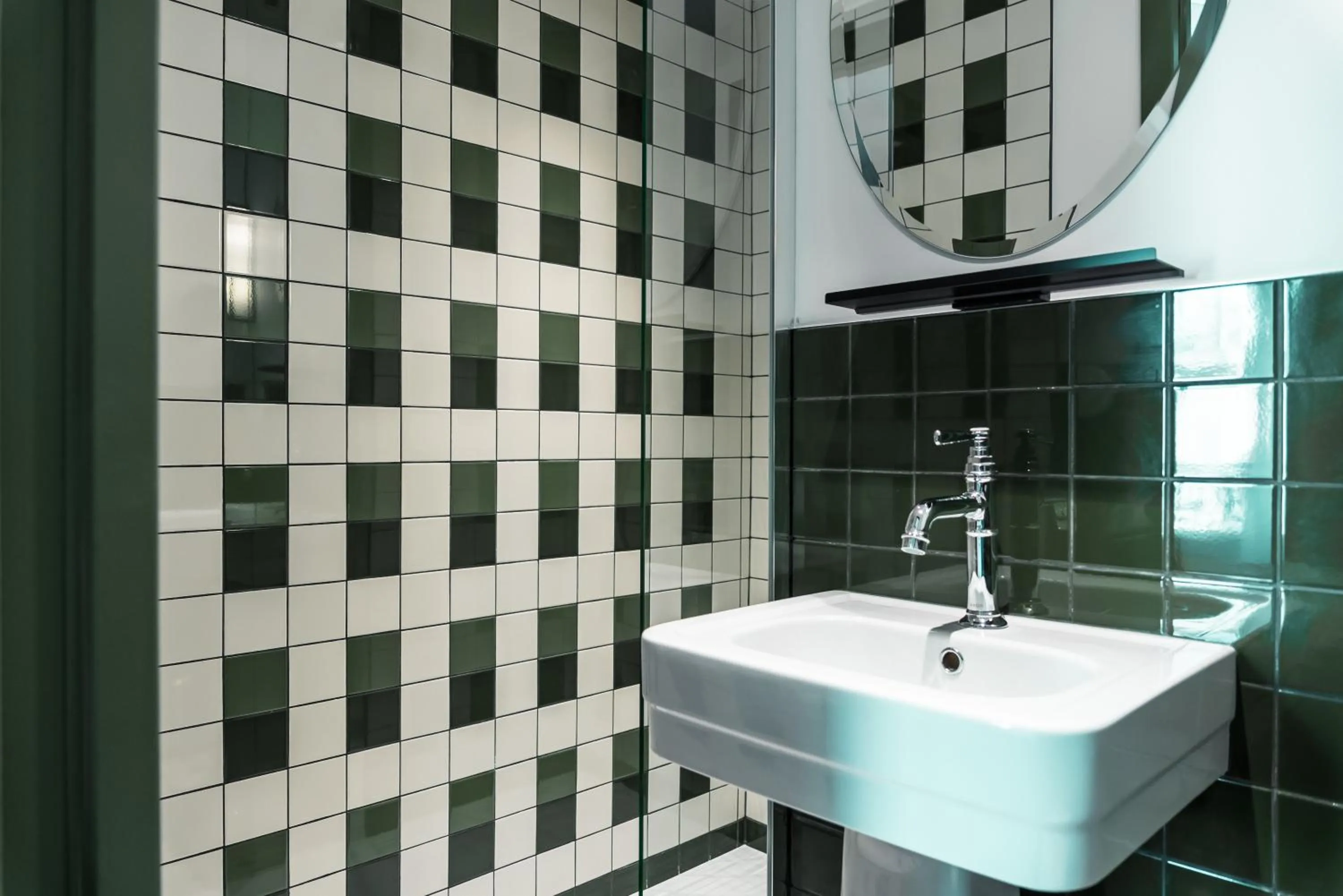 MEDIUM Double in Kraft Hotel