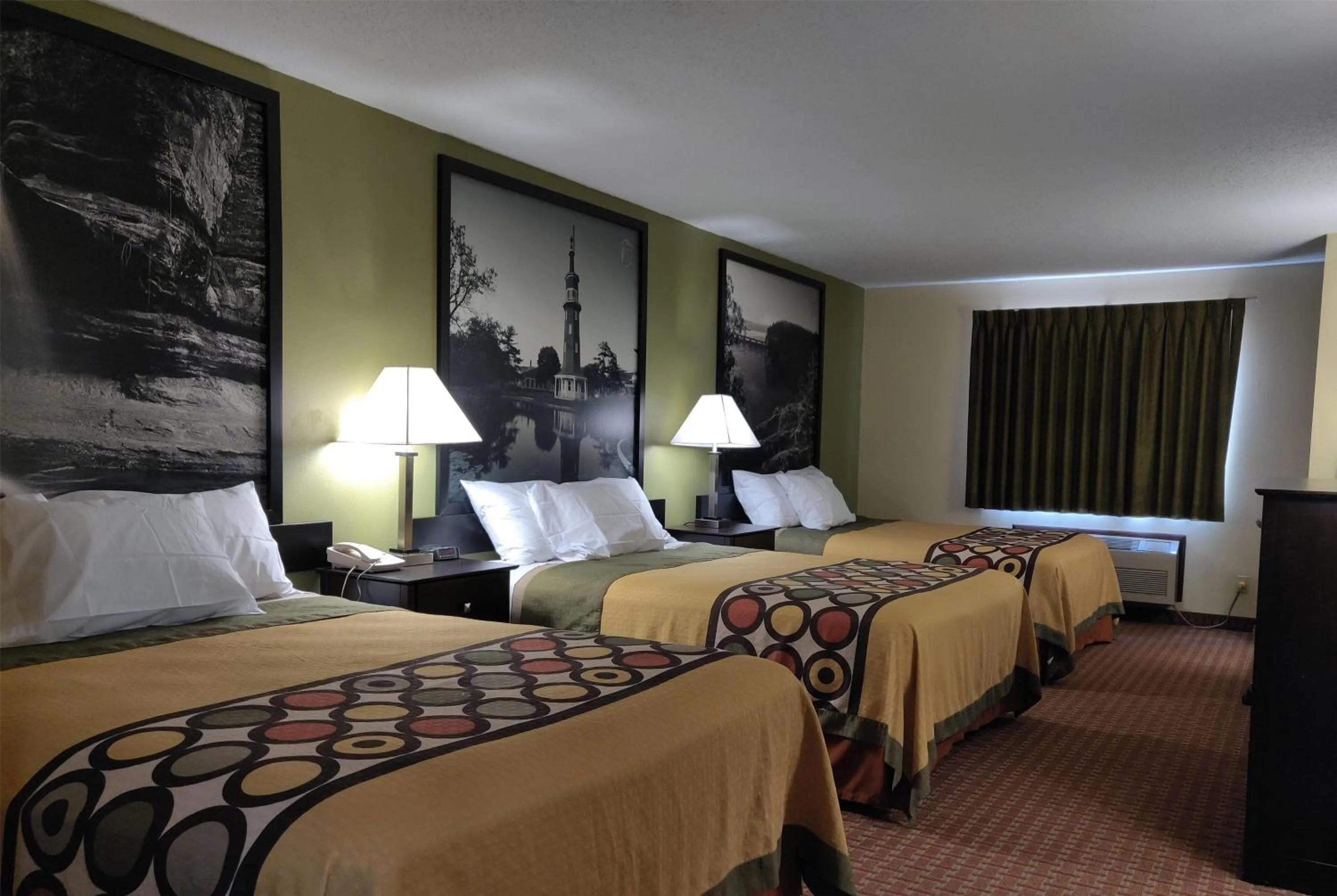 Queen Suite - Non-Smoking in Super 8 by Wyndham DeKalb IL