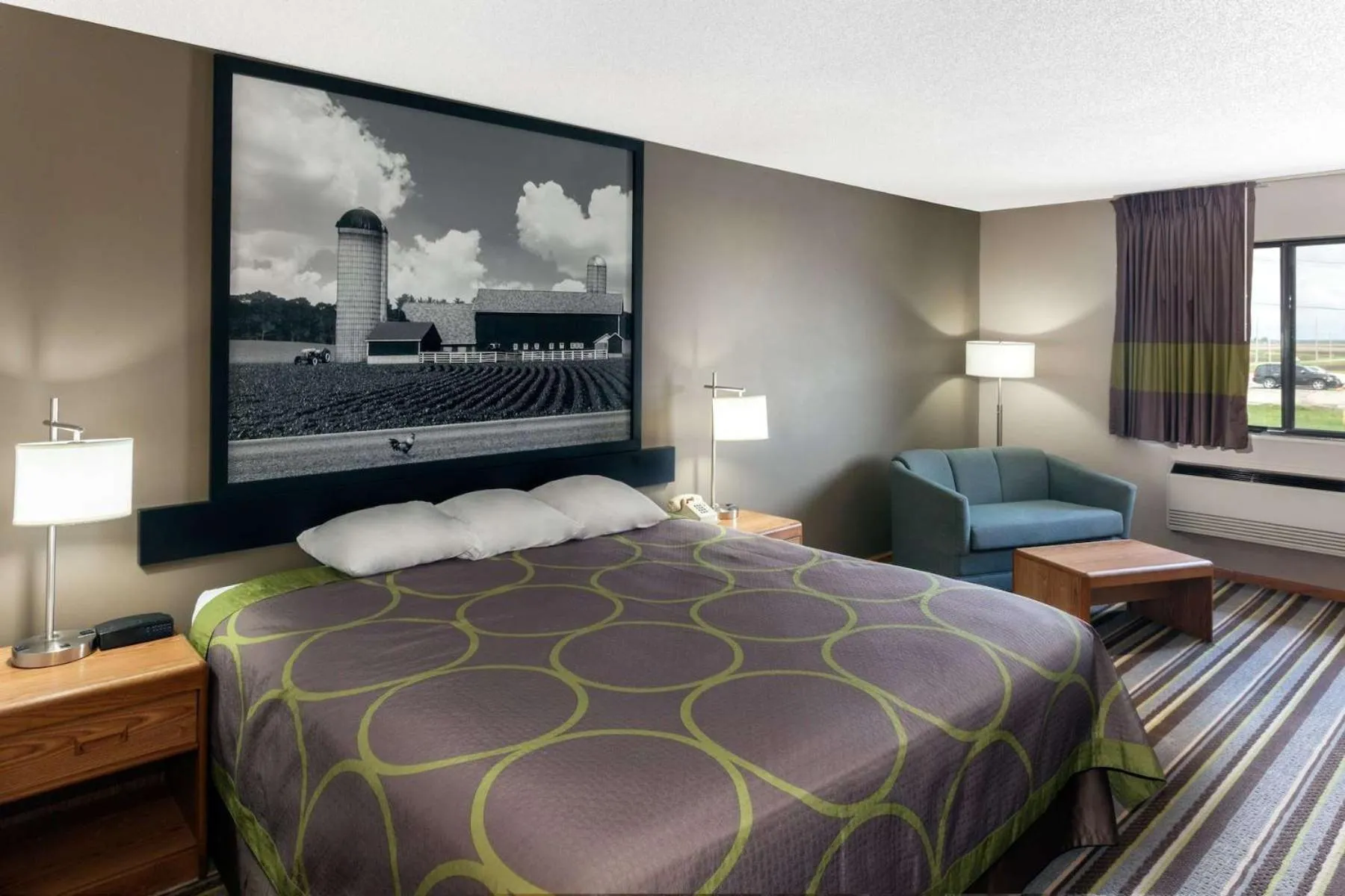 Queen Room - Non-Smoking in Super 8 by Wyndham Watseka