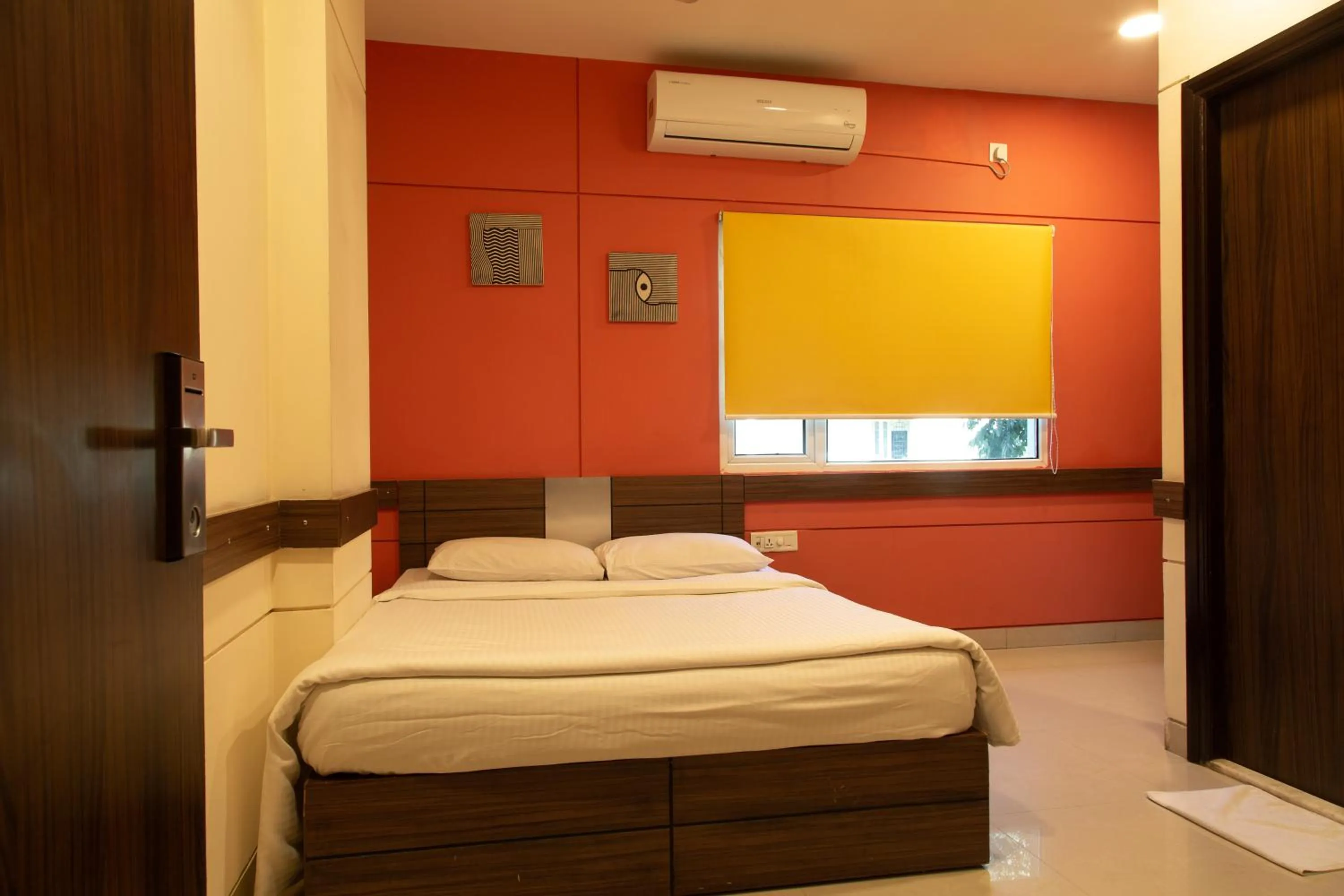 Twin Room - single occupancy in Ginger Bangalore- Inner Ring Road
