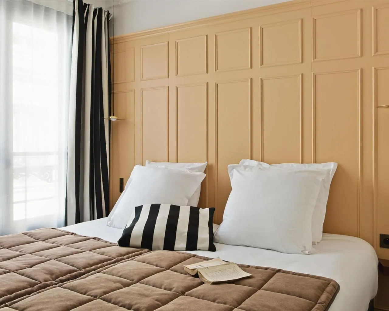 Two Connecting Double Rooms in New Hotel Lafayette