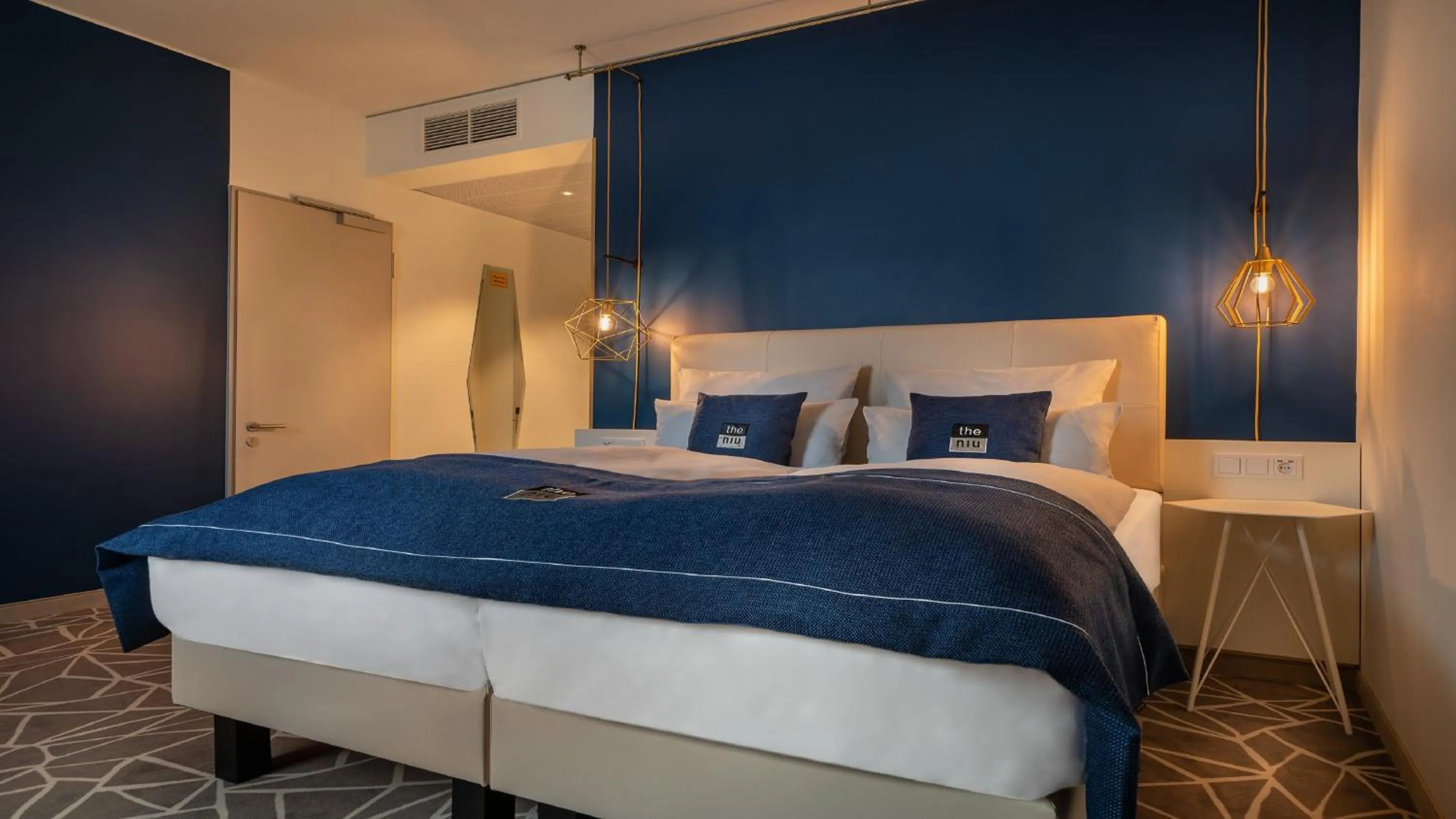 Standard Queen Room - Disability Access in Holiday Inn - the niu, Ridge Halle Central Station by IHG