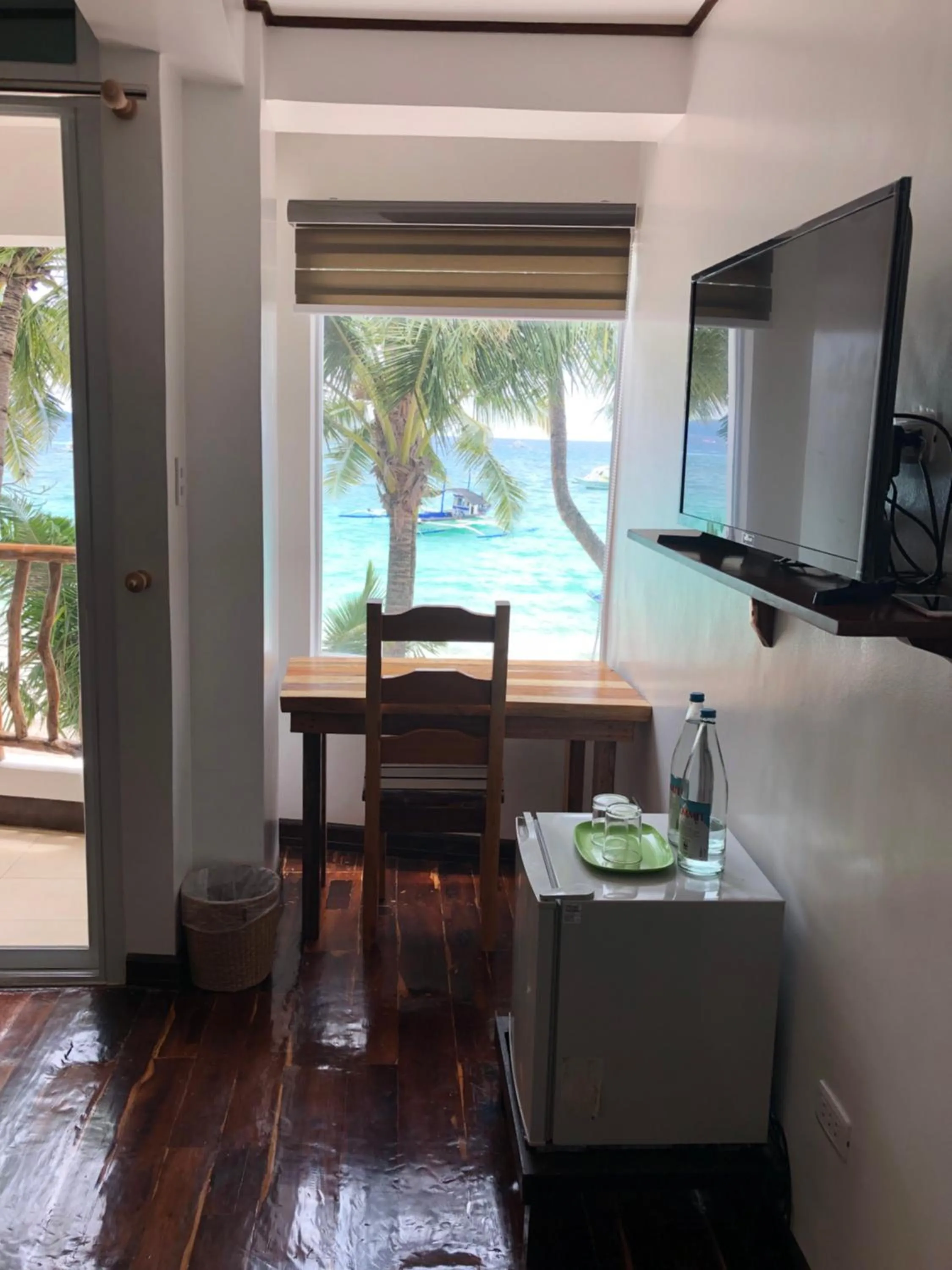 Deluxe Double Room with Sea View in DiveGurus Boracay Beach Resort