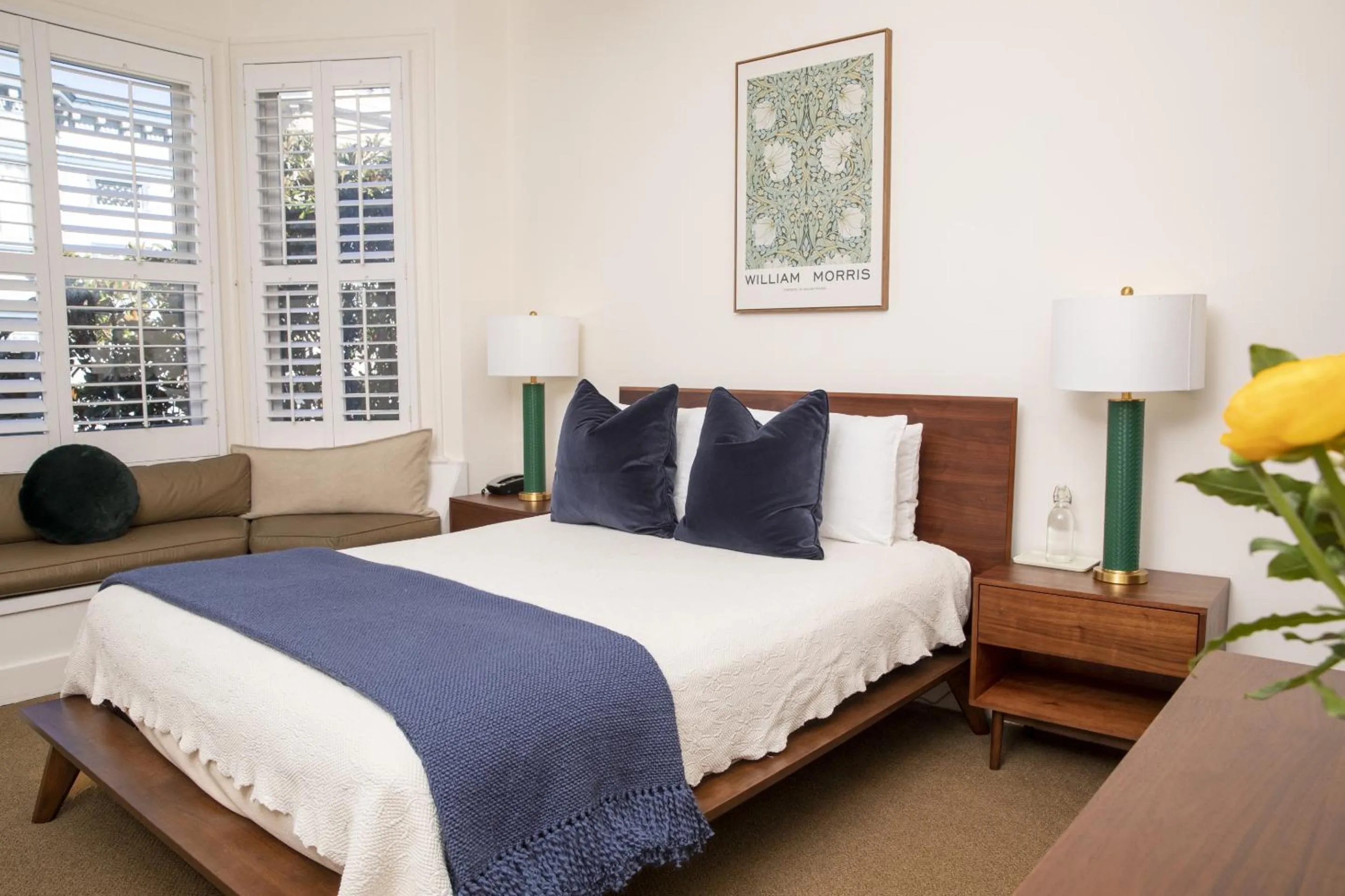 Standard Queen Room in Washington Square Inn