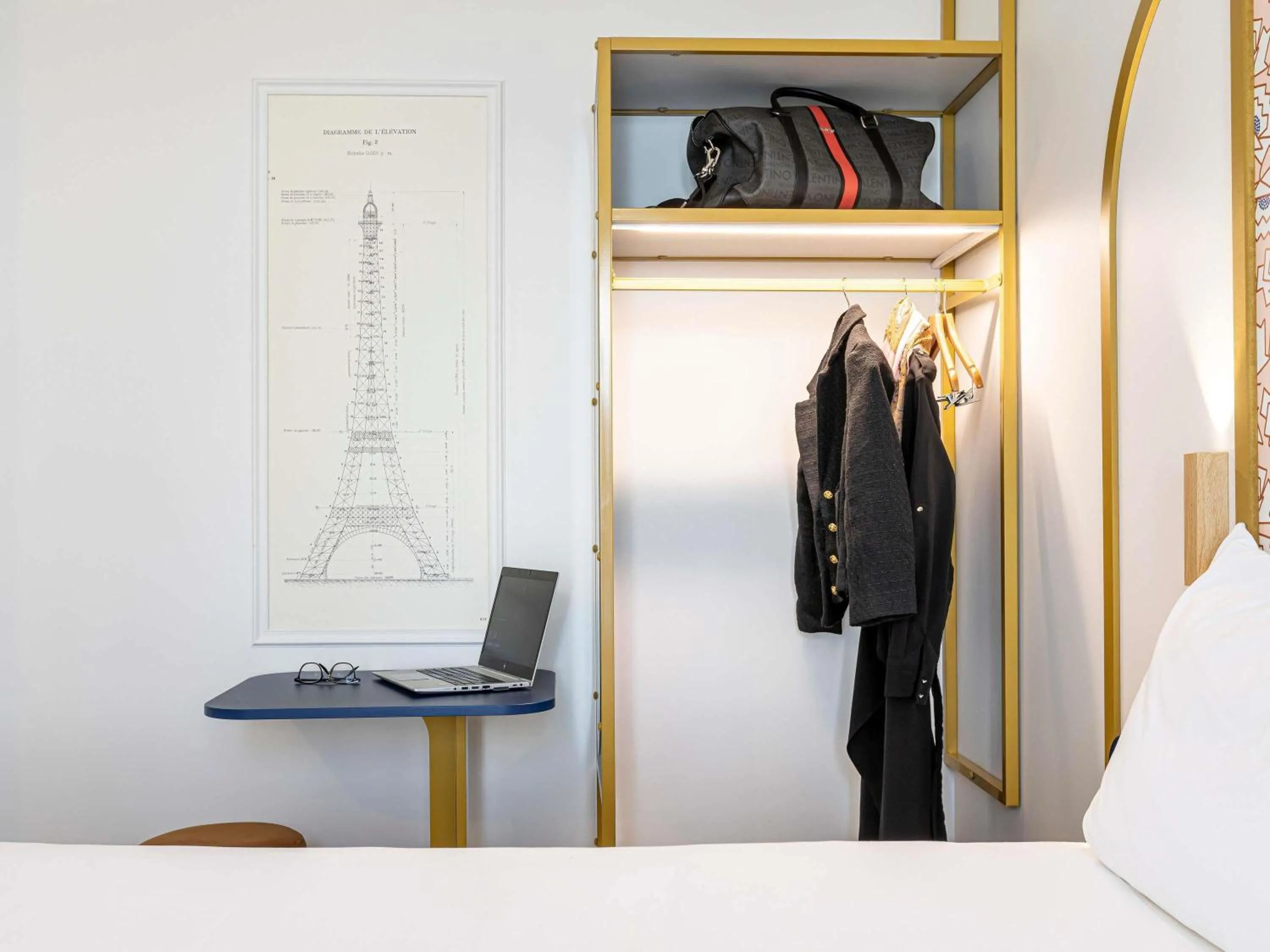 Family Suite - Two Connecting Rooms in ibis Styles Paris Eiffel Cambronne