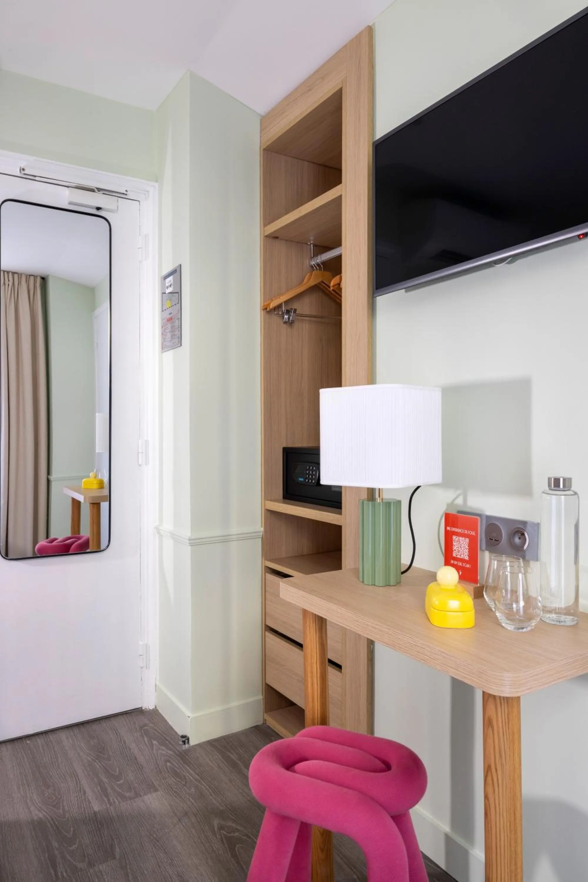 Double Room in Hotel La Folie des Pres - Saint-Germain-des-Pres