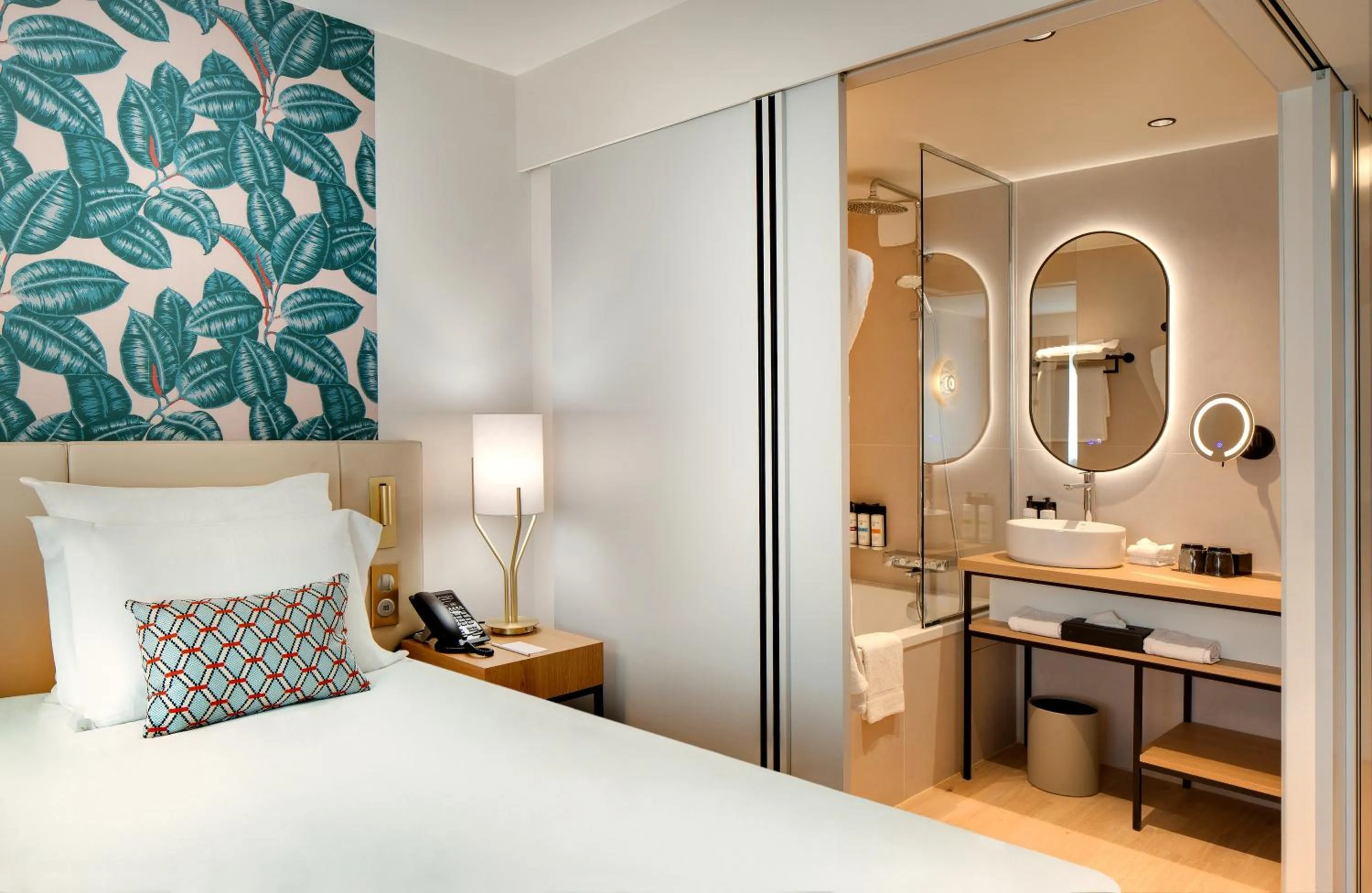 Deluxe Room with Two Single Size Beds in Pullman La Pléiade Montpellier Centre