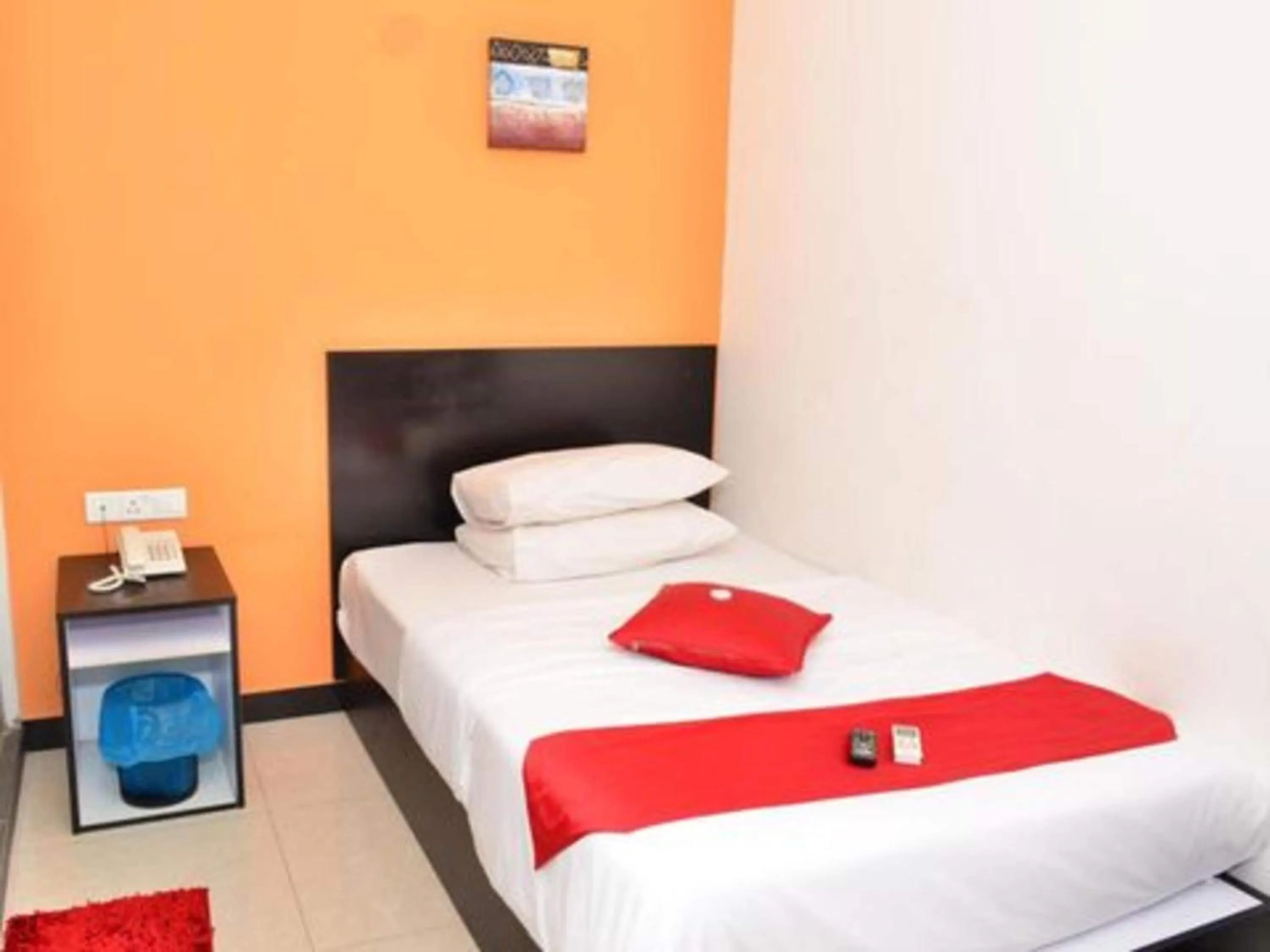 Standard Single Room - single occupancy in Hotel O Dspark Port Klang