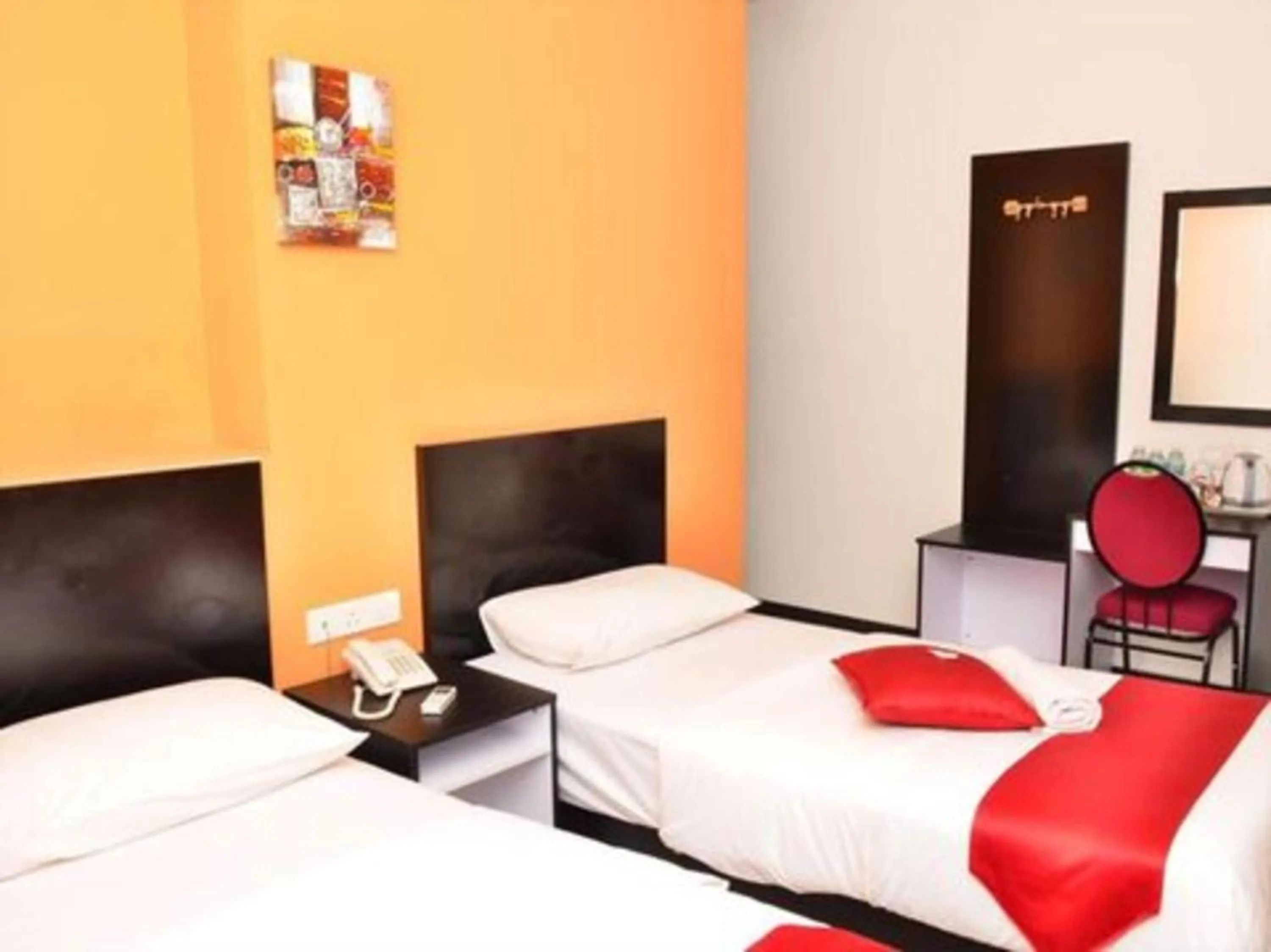 Deluxe Twin Room - single occupancy in Hotel O Dspark Port Klang