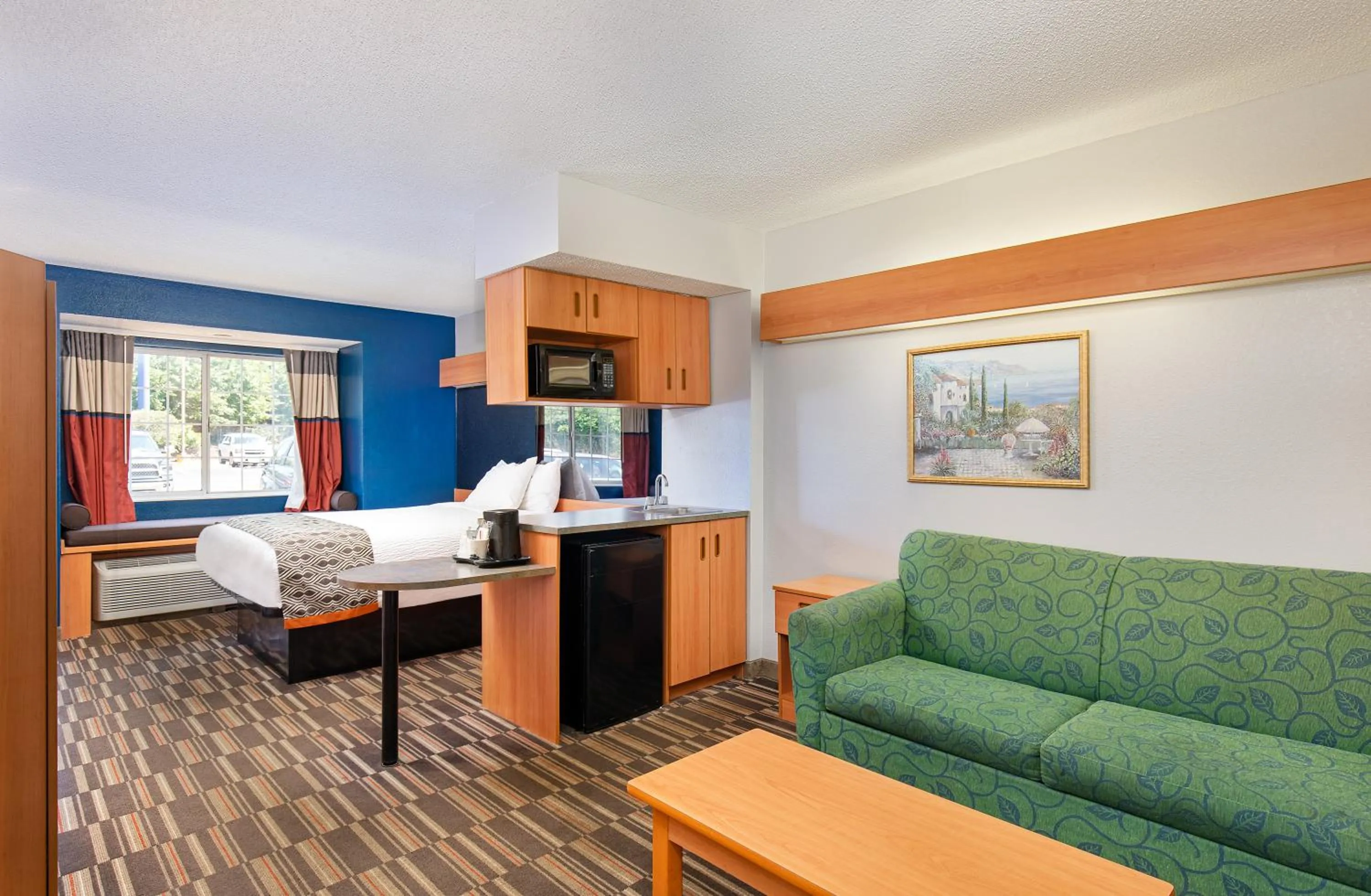 Queen Suite - Non-Smoking in Microtel Inn & Suites by Wyndham Cordova Memphis I-40 East
