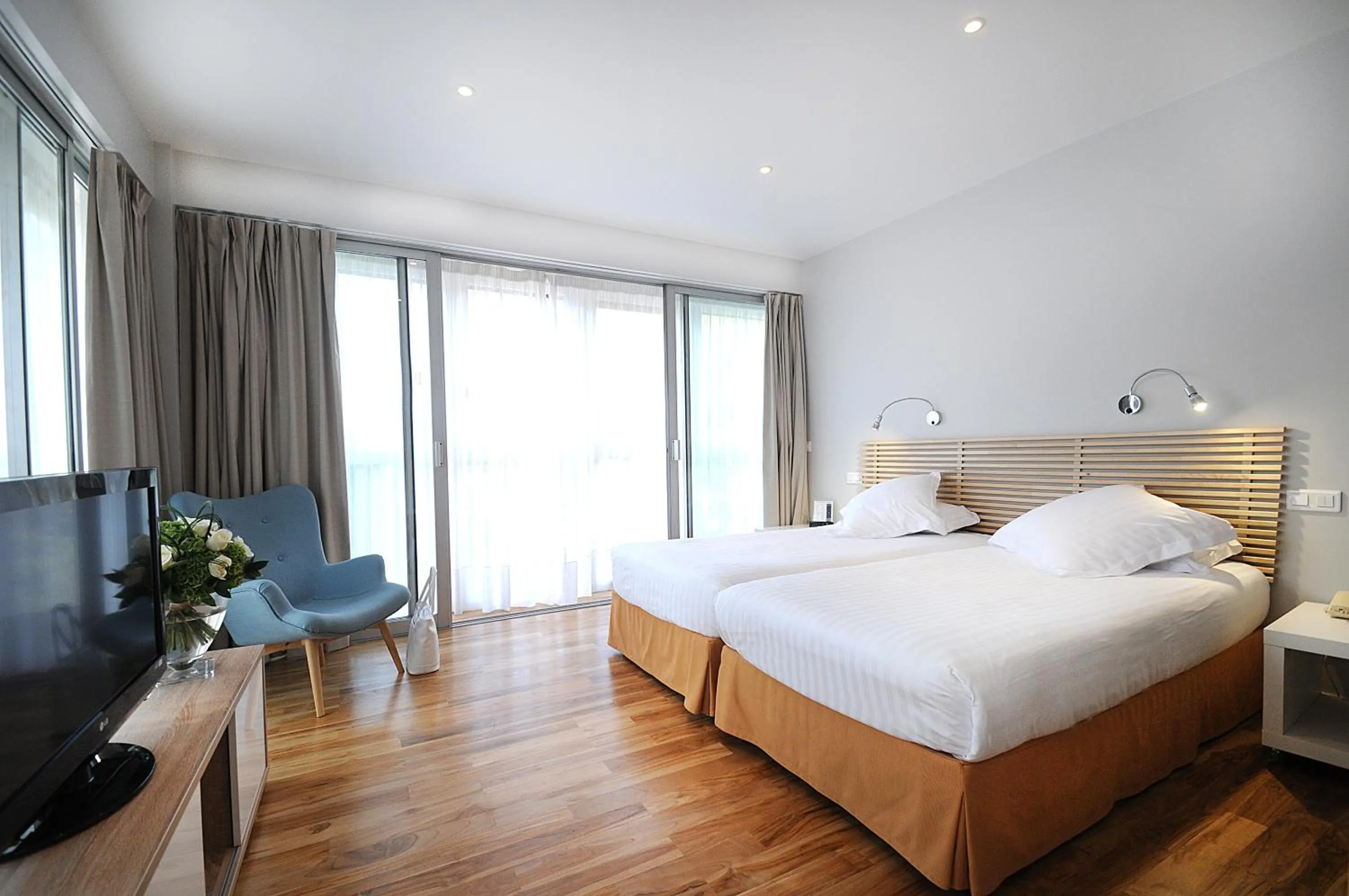 Bed in Splendid Hotel & Spa Nice