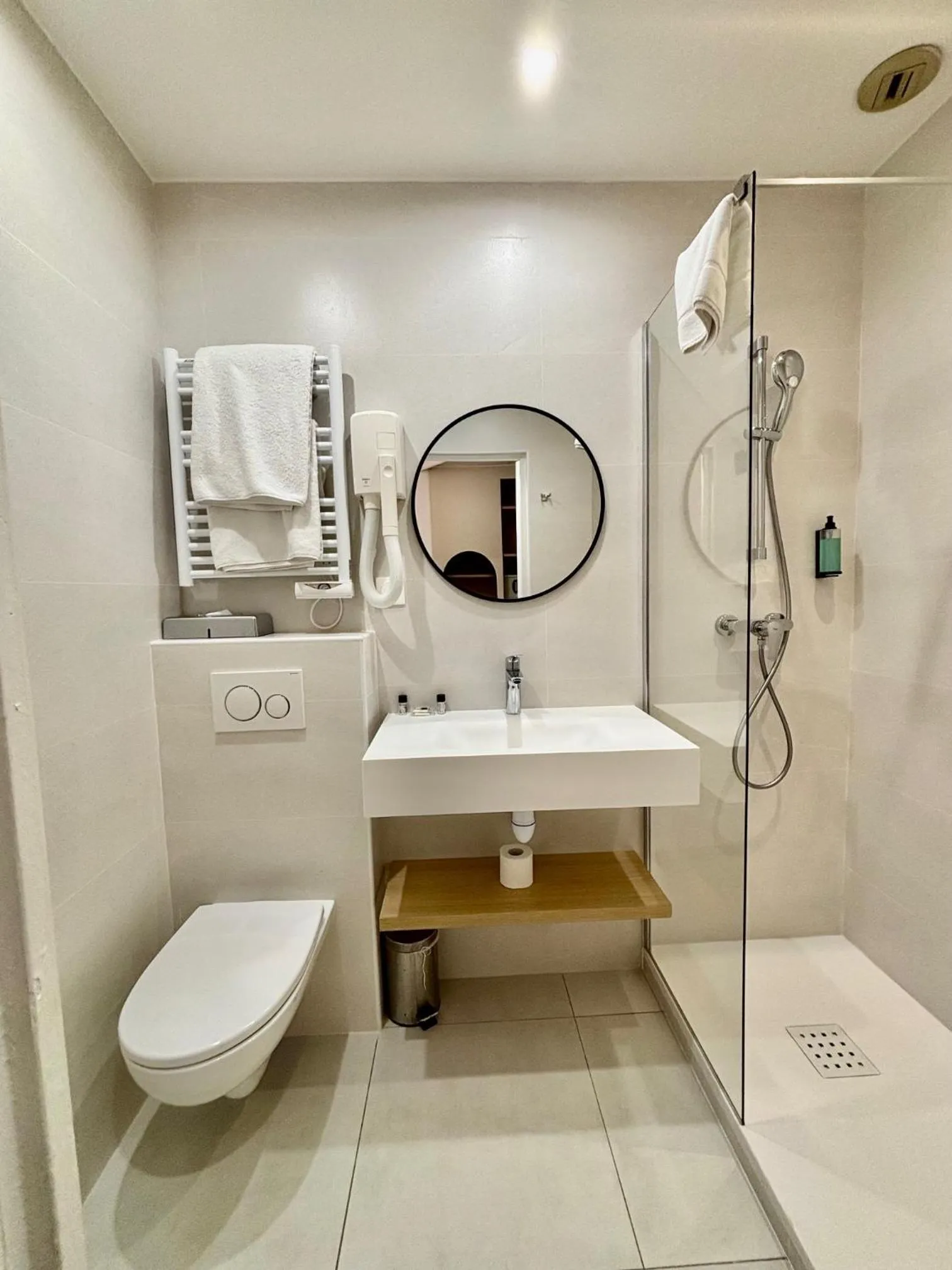 Small Double Room in Hotel Boréal Nice