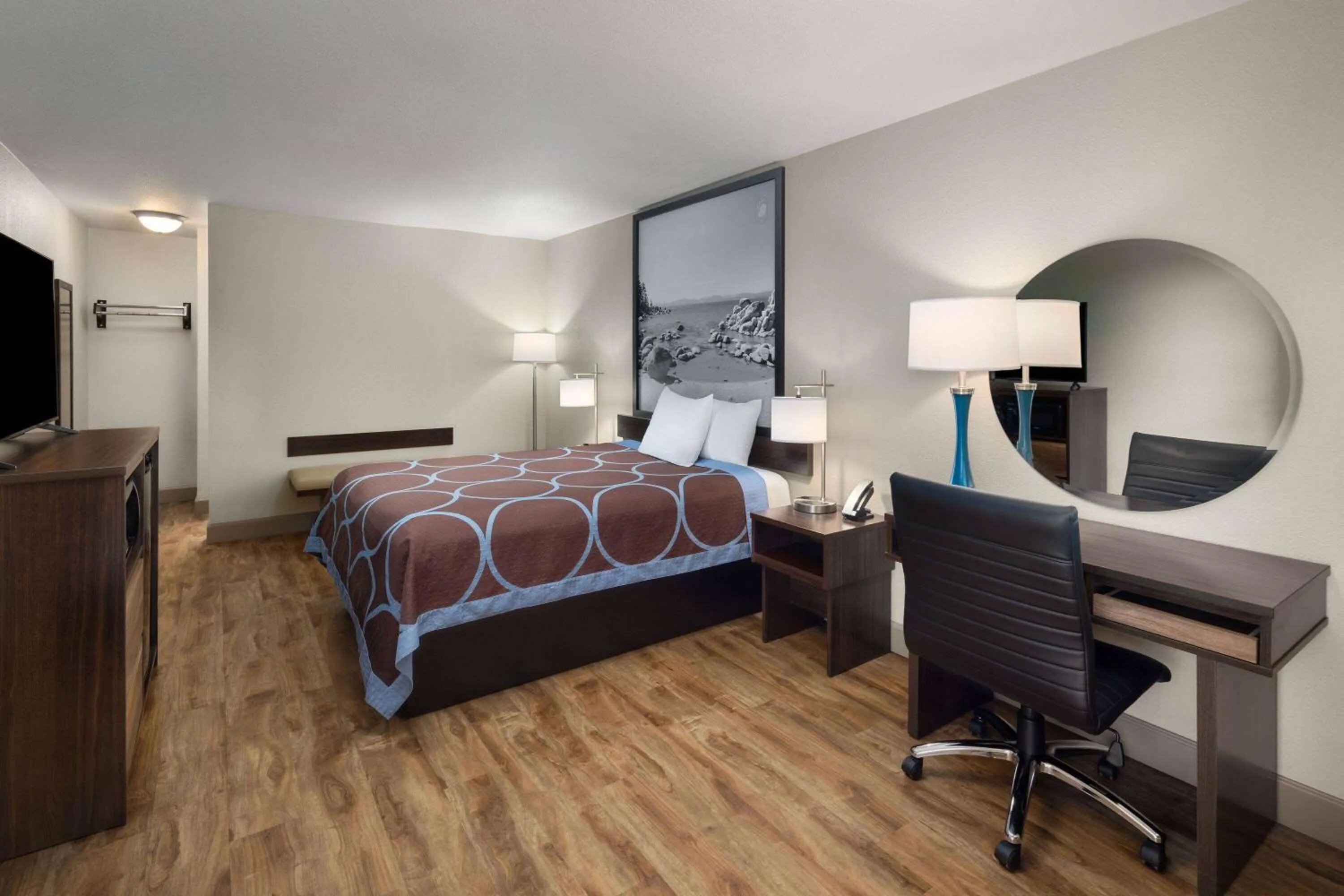 Queen Room - Non-Smoking in Super 8 by Wyndham Fallon