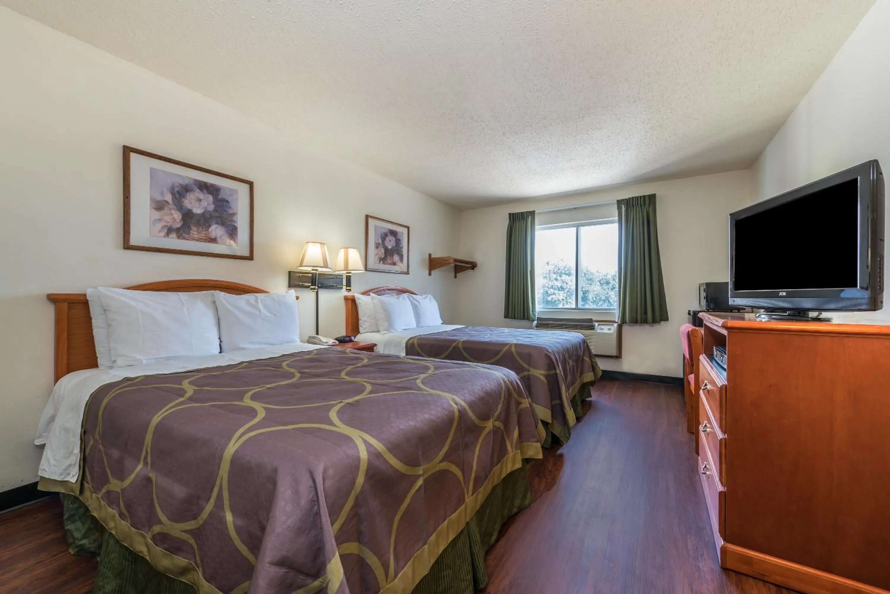 Double Room with Two Double Beds - Non-Smoking in Super 8 by Wyndham Denton