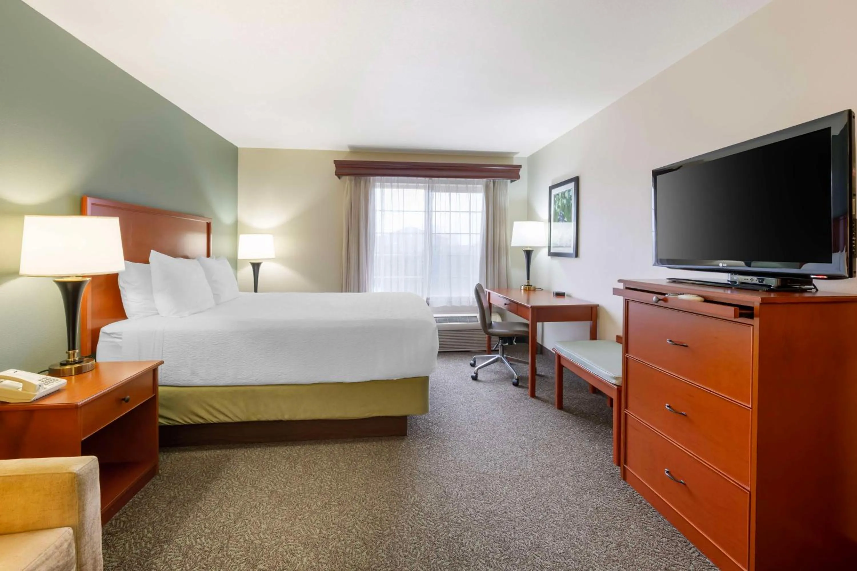Deluxe King Room - Non-Smoking in Best Western PLUS Walla Walla Suites Inn