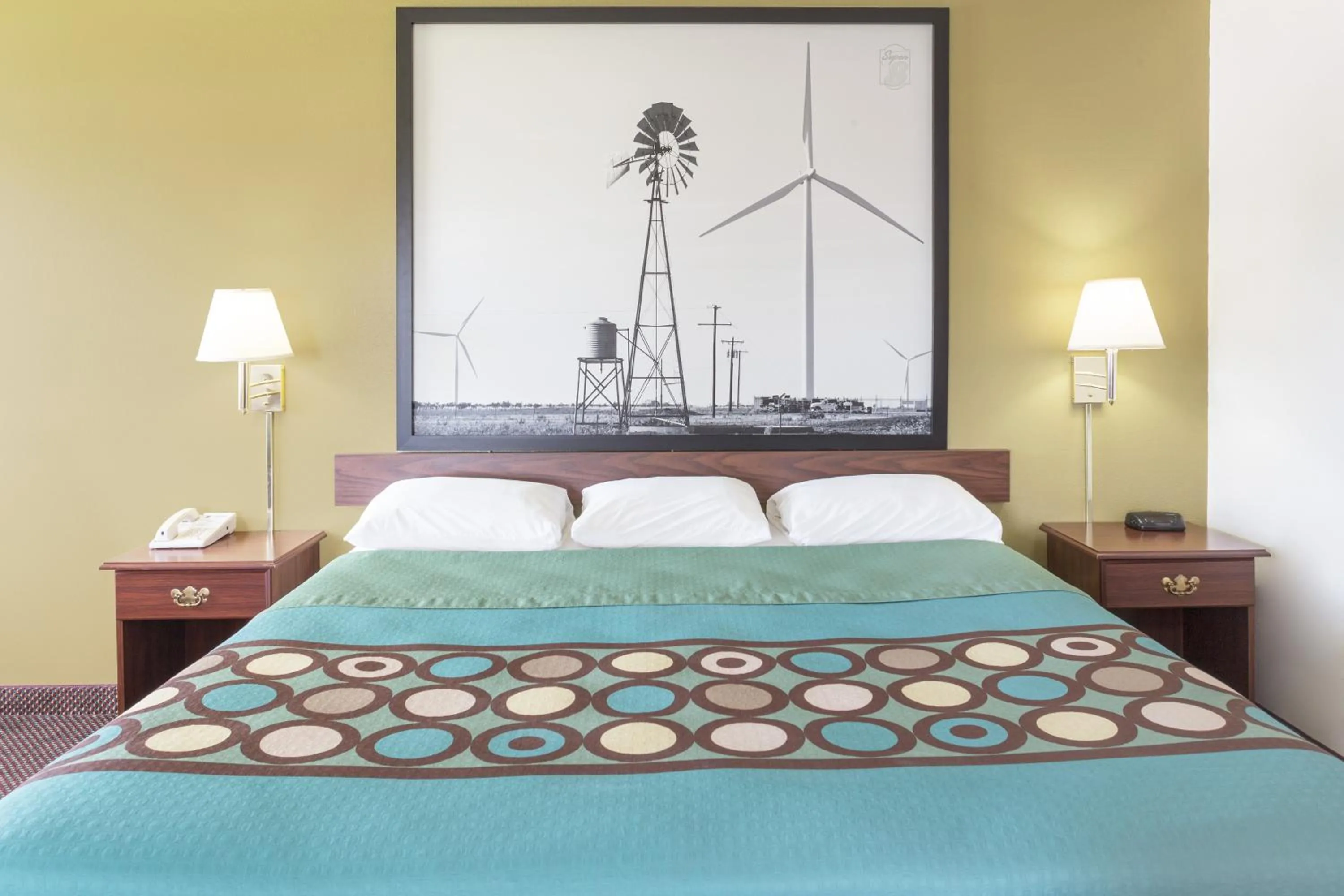 King Room - Non-Smoking in Super 8 by Wyndham Cresco IA