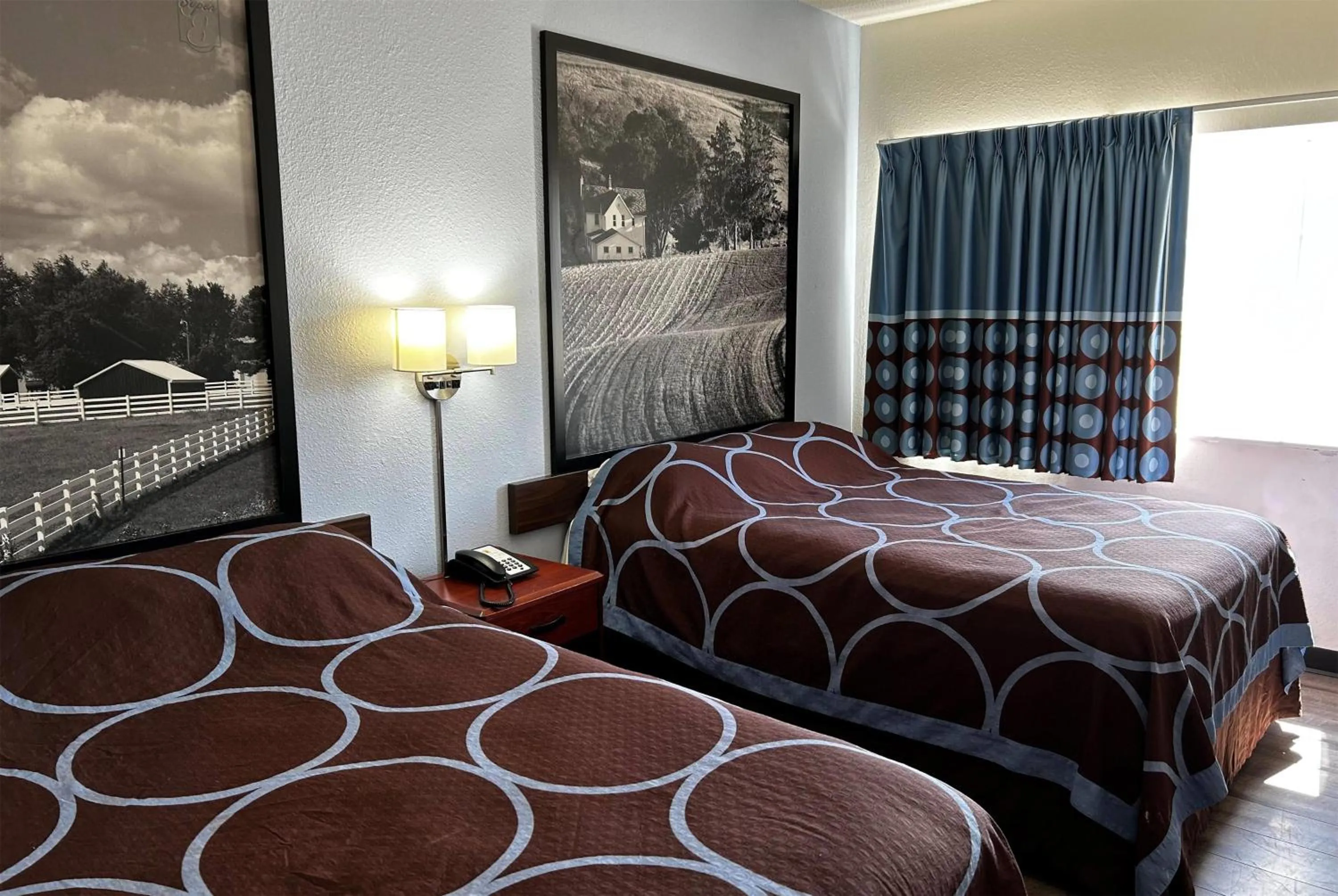 Queen Room with Two Queen Beds - Non-Smoking in Super 8 by Wyndham Ida Grove