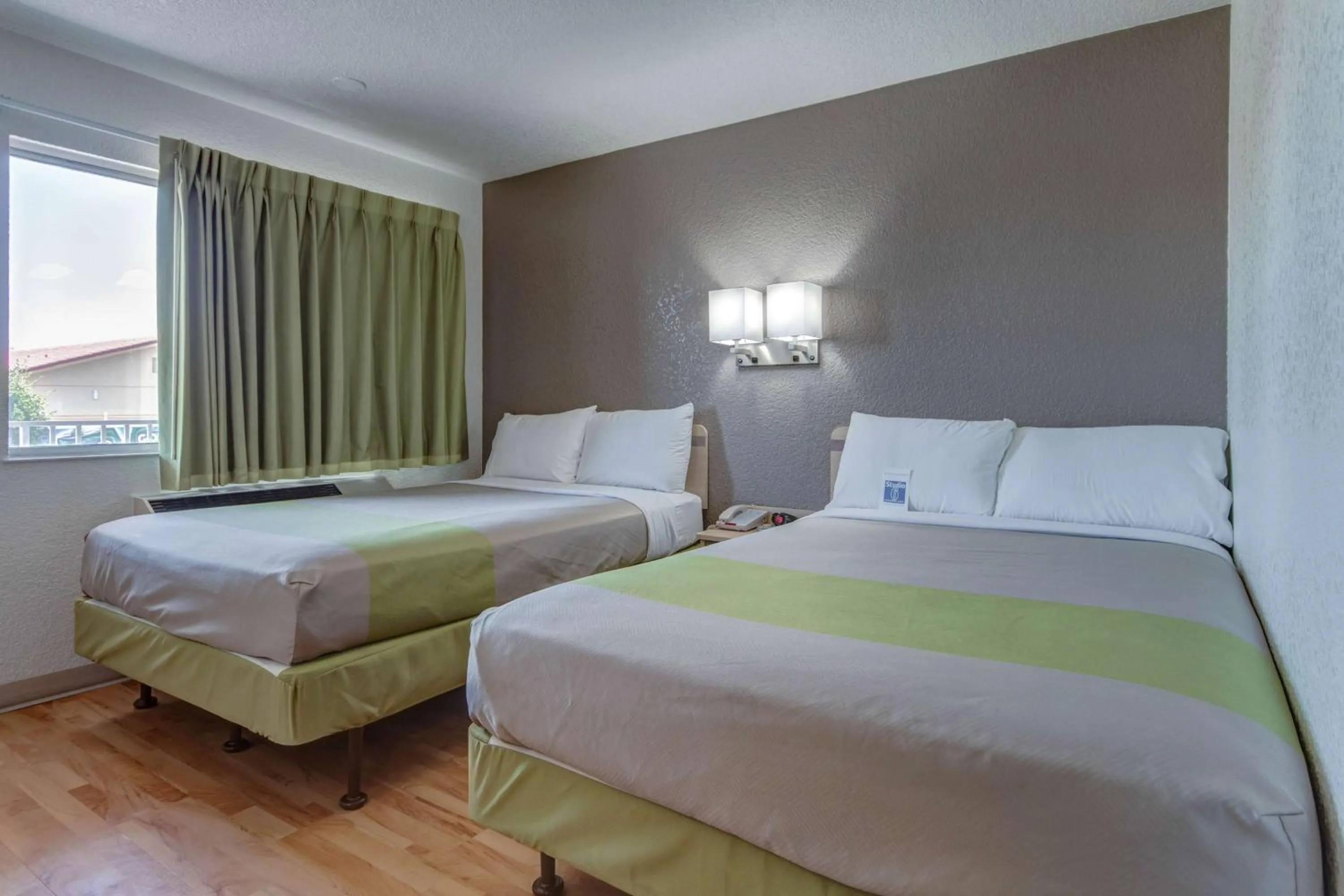 Quadruple Room - single occupancy - Non-Smoking in Studio 6-El Paso, TX - East