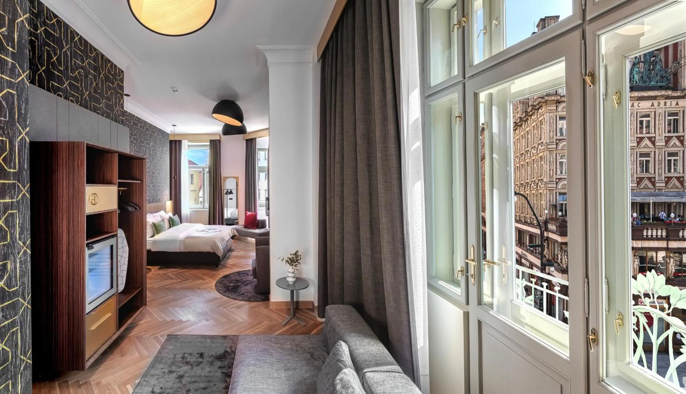 Suite in Mottl House by Adrez