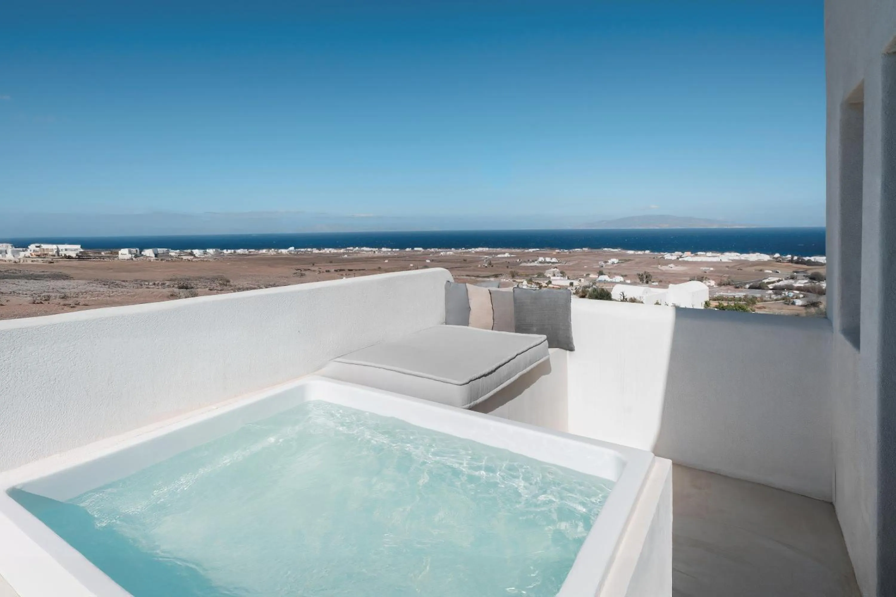 Superior Suite with Sea View and Outdoor Hot tub in Danae Suites Santorini