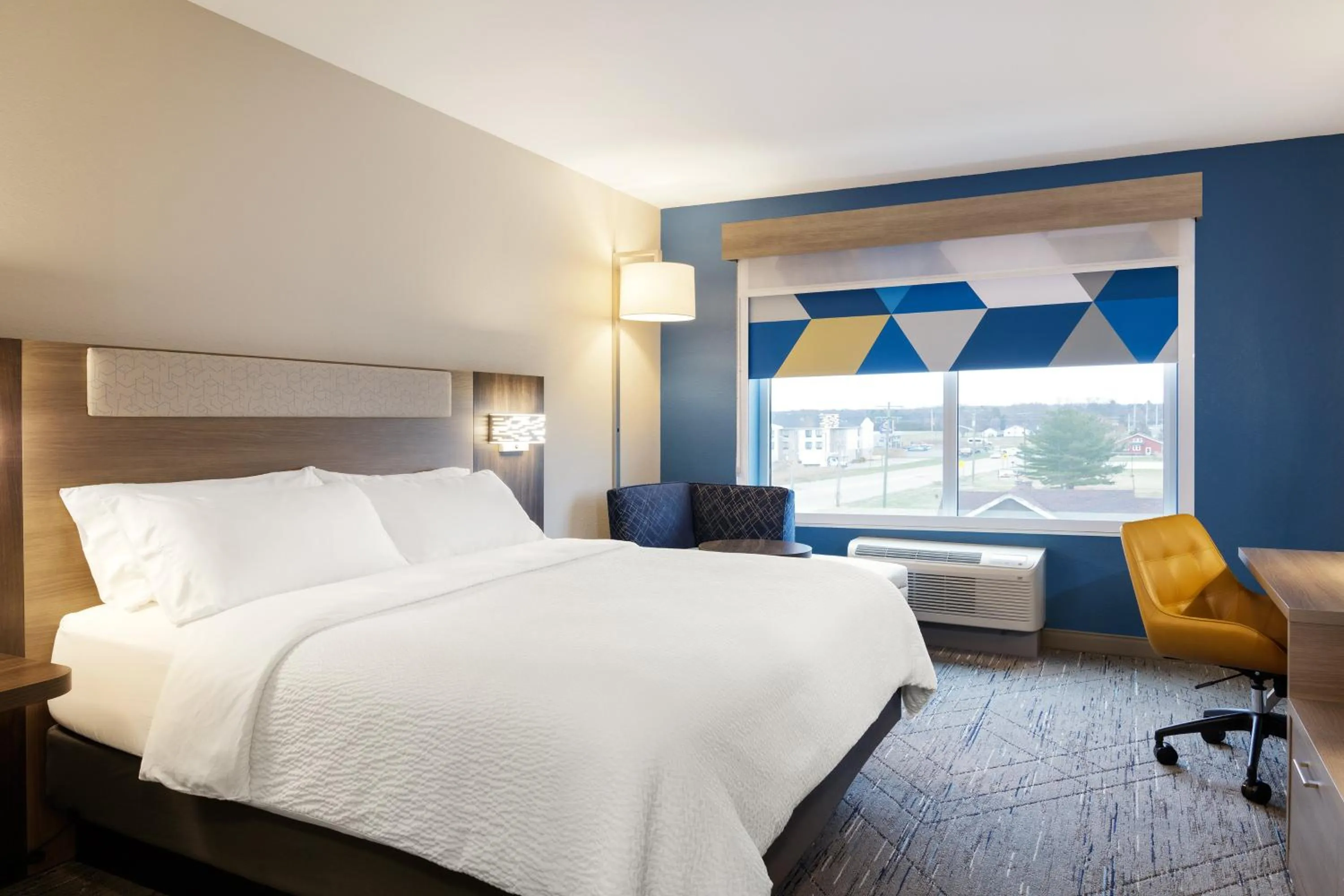 Standard King Room in Holiday Inn Express Sault Ste Marie by IHG
