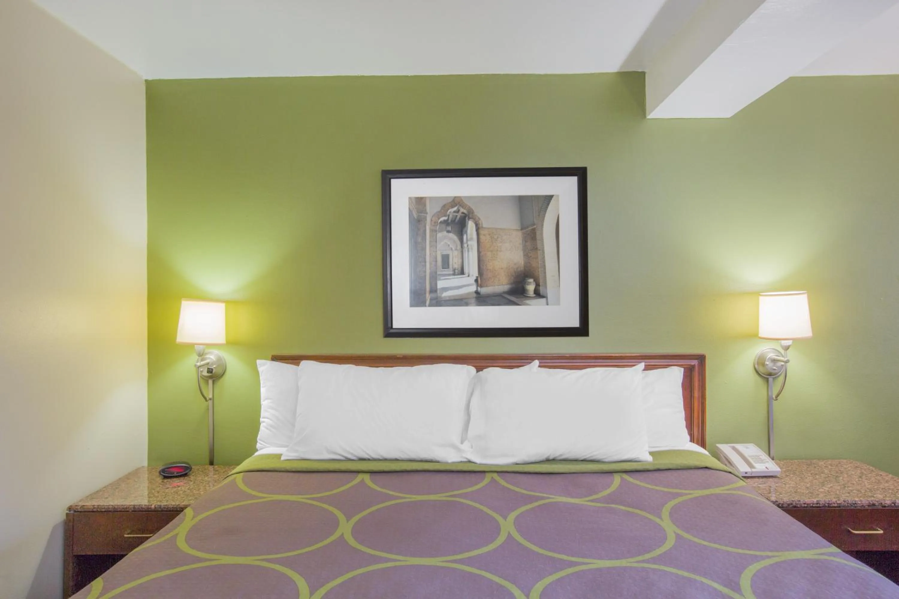 King Room - Non-Smoking in Super 8 by Wyndham Jasper