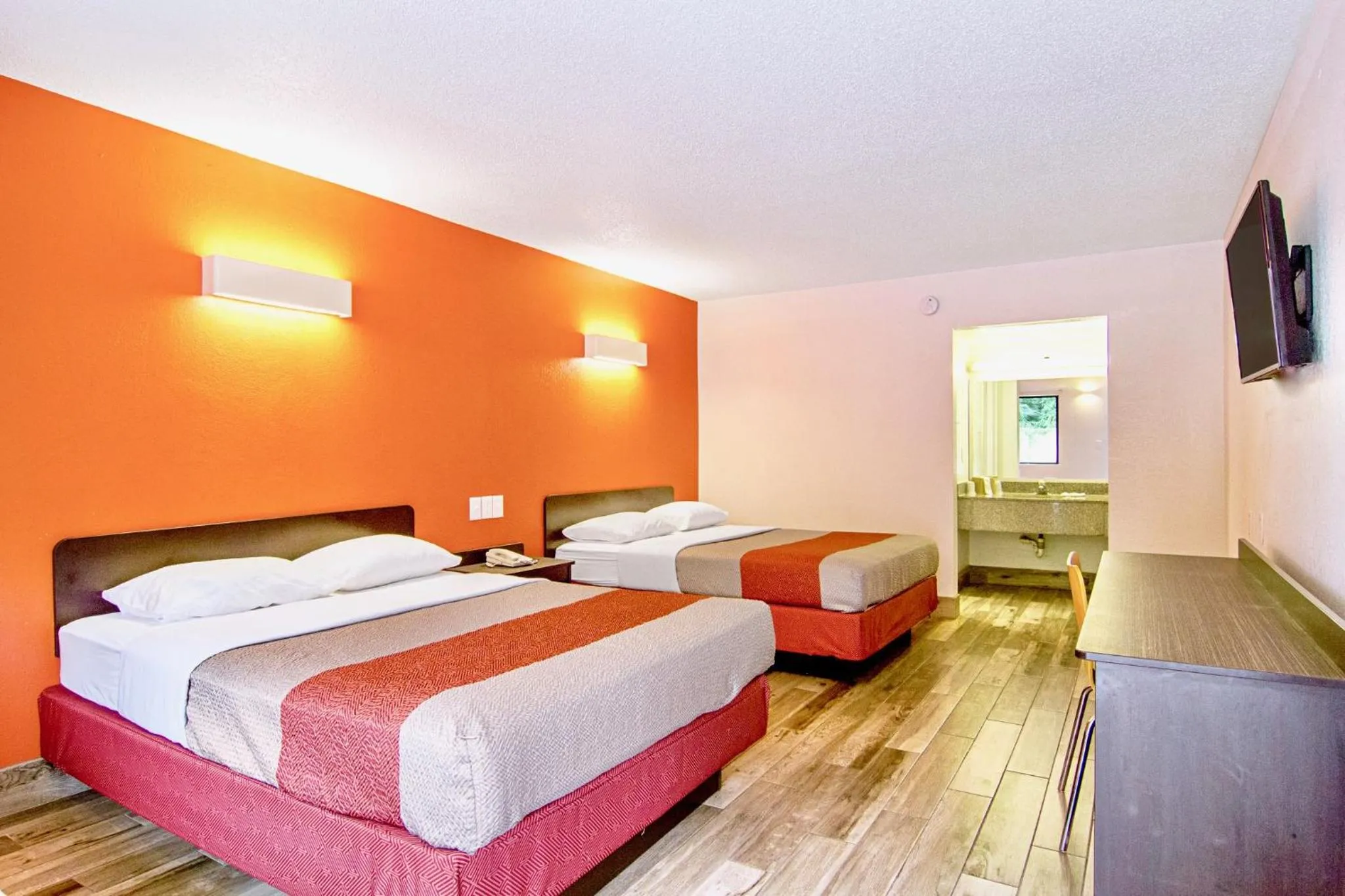 Queen Room with Two Queen Beds - Non-Smoking in Motel 6-Starke, FL