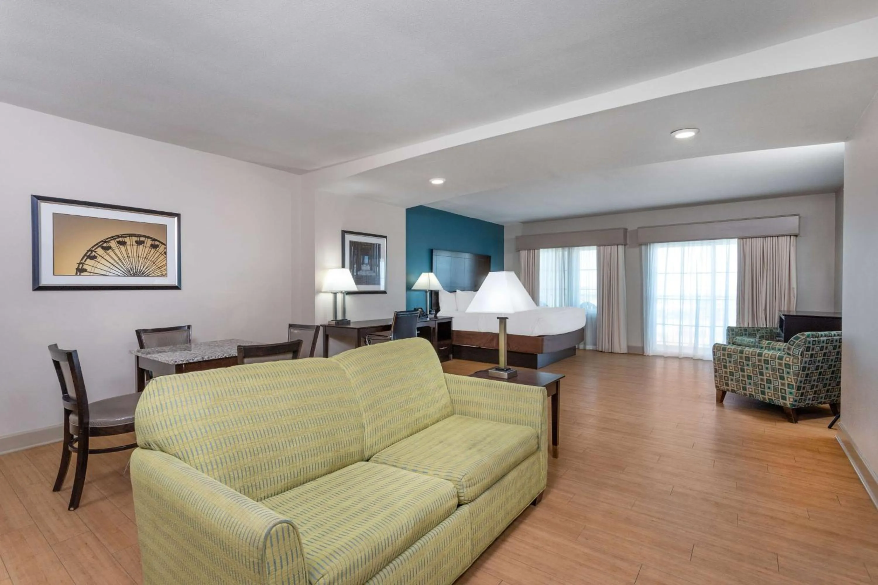 Deluxe King Studio with View - Non-Smoking in La Quinta by Wyndham Ocean City