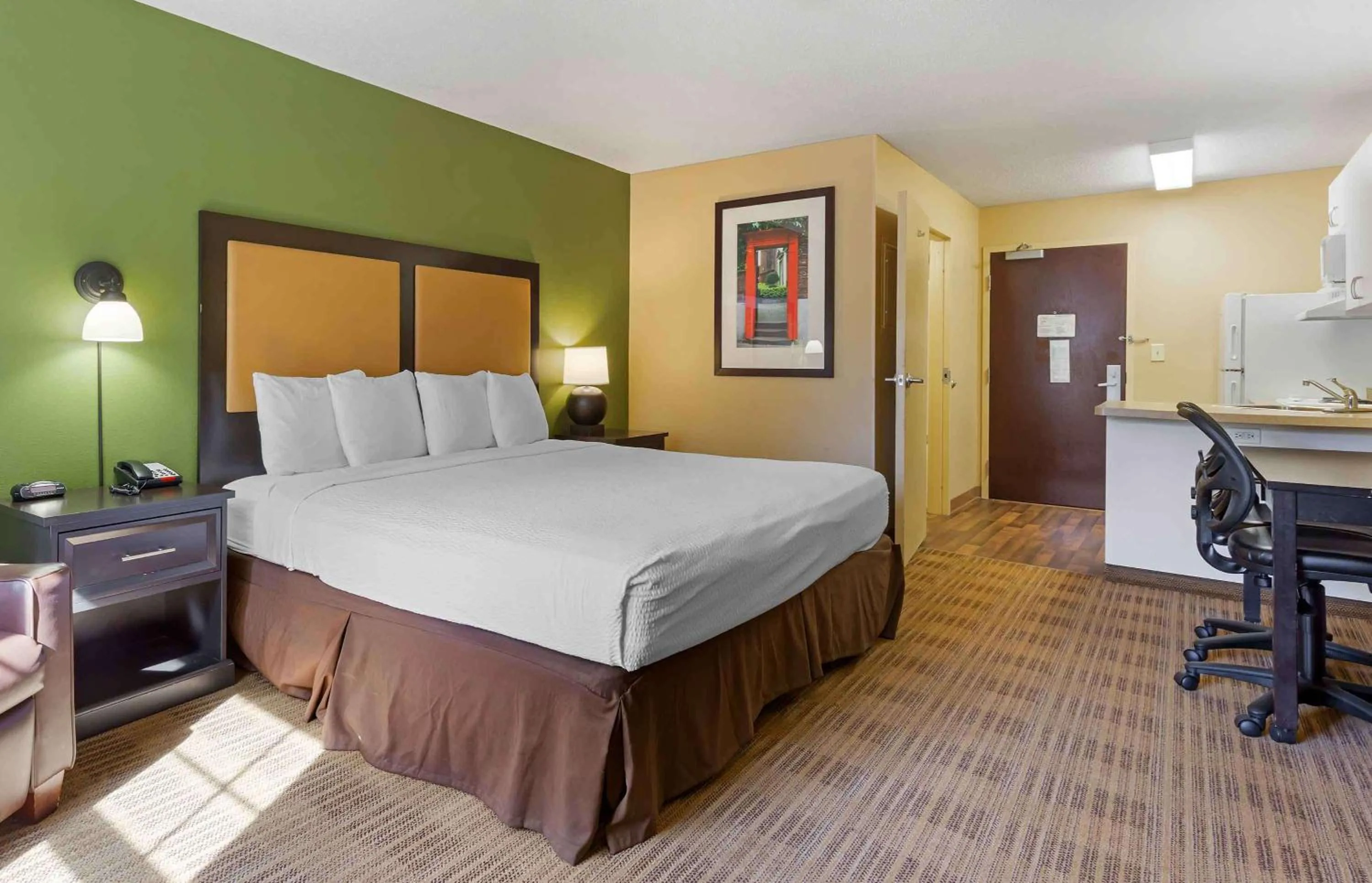 Studio with 1 King Bed - Non-Smoking in Extended Stay America Suites - Washington, DC - Herndon - Dulles