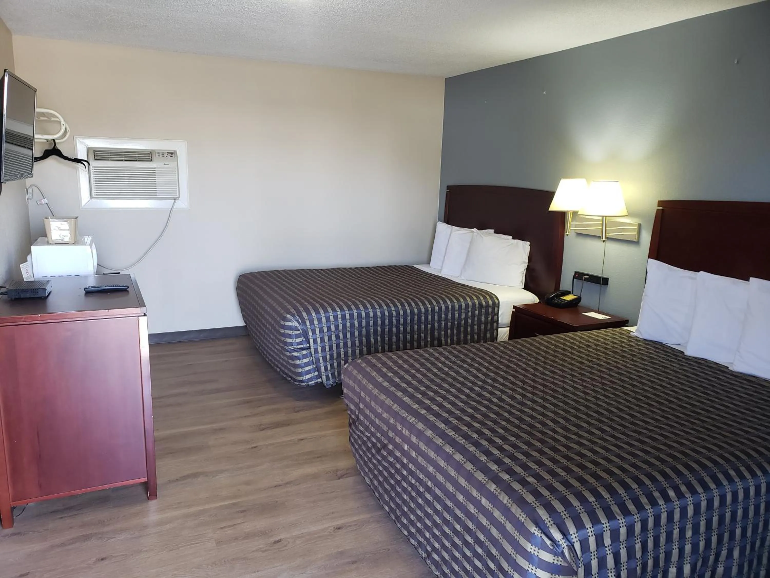 Queen Room with Two Queen Beds - Non-Smoking in River Heights Motel