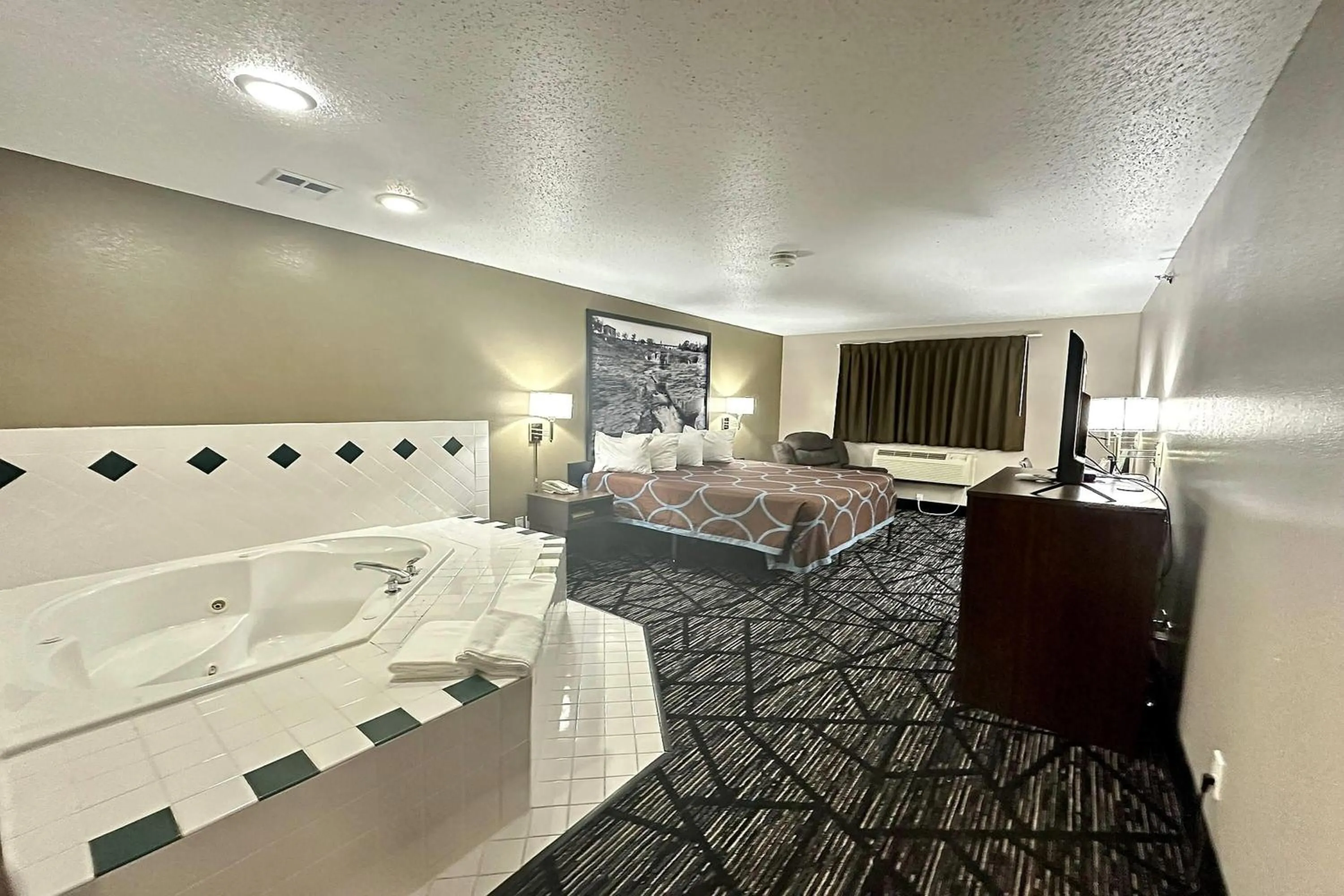 King Studio Suite - Non-Smoking in Super 8 by Wyndham Sisseton