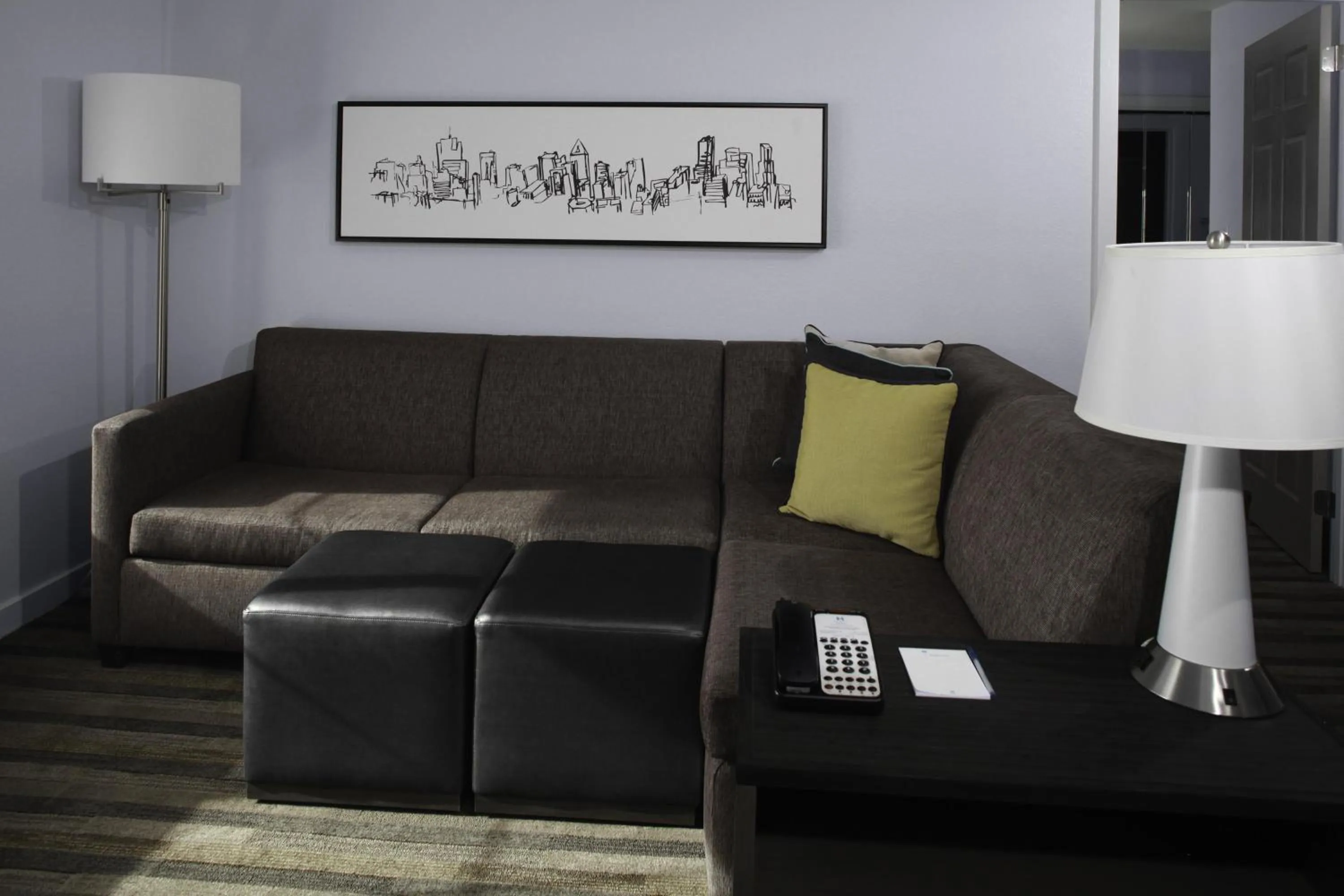 Queen Room with Accessible Tub - Disability Access in Hyatt House Parsippany Whippany