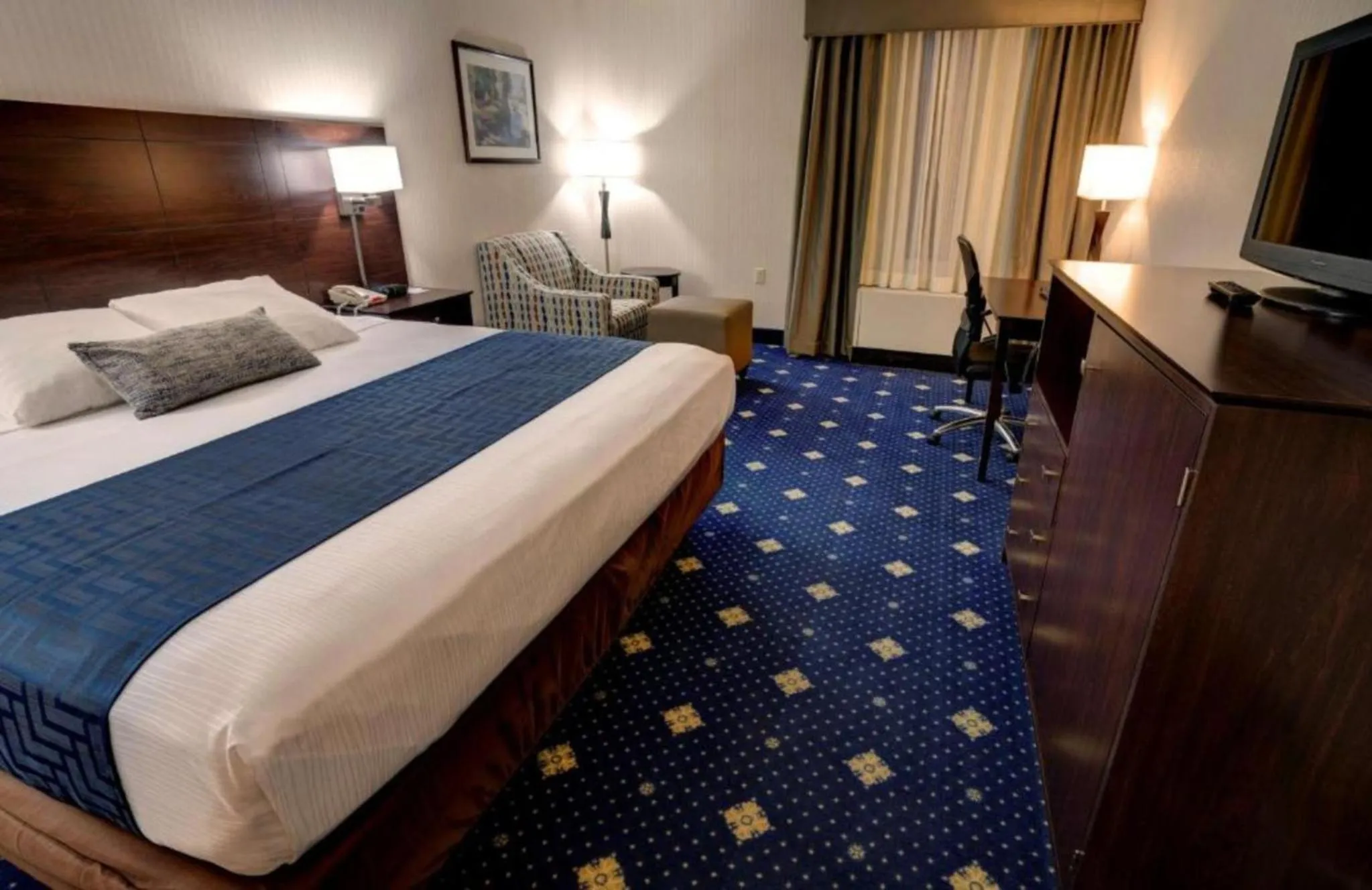 Executive King Suite in Baymont by Wyndham Groton/Mystic