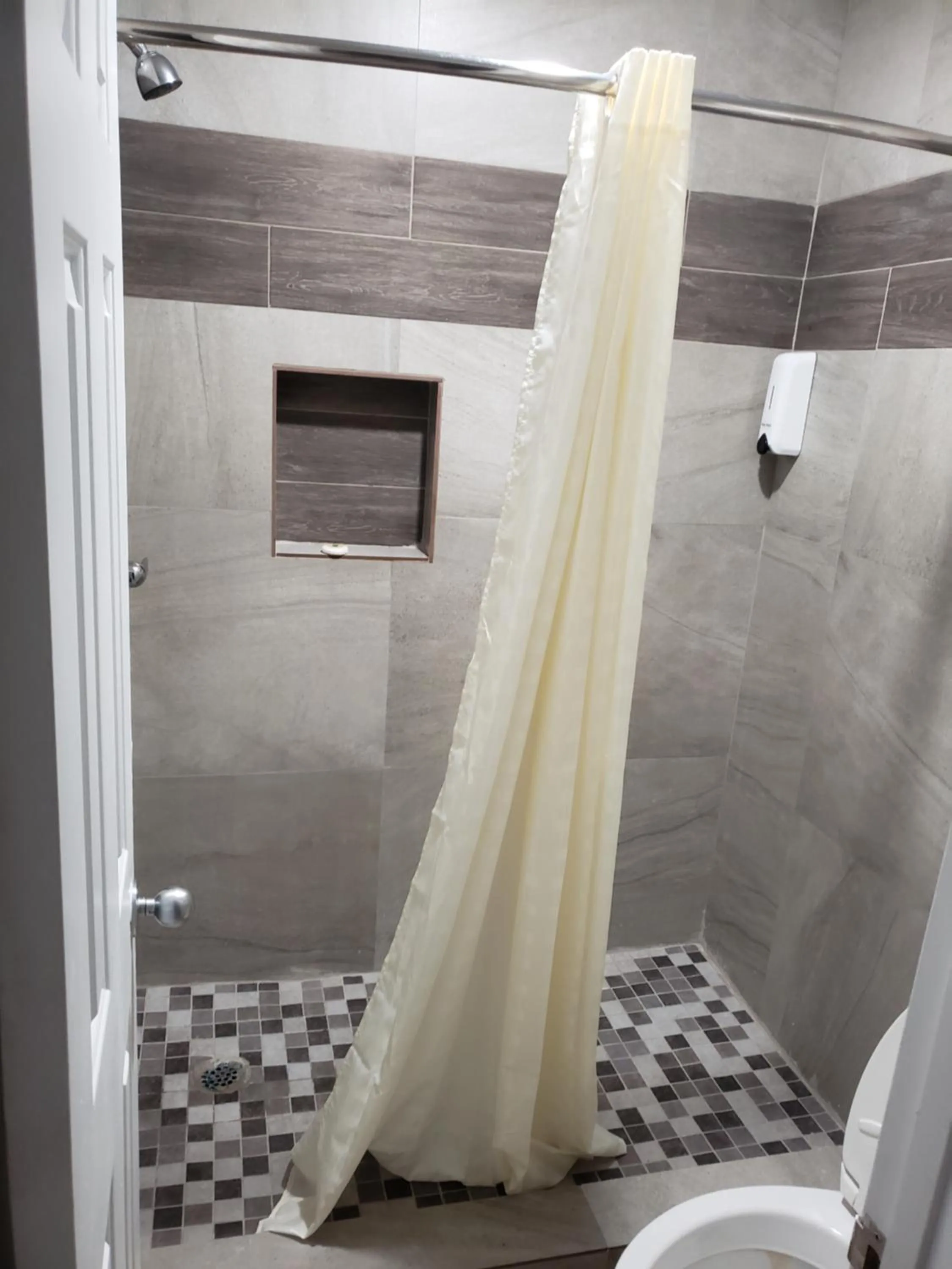 King Suite in Cotulla Executive Inn