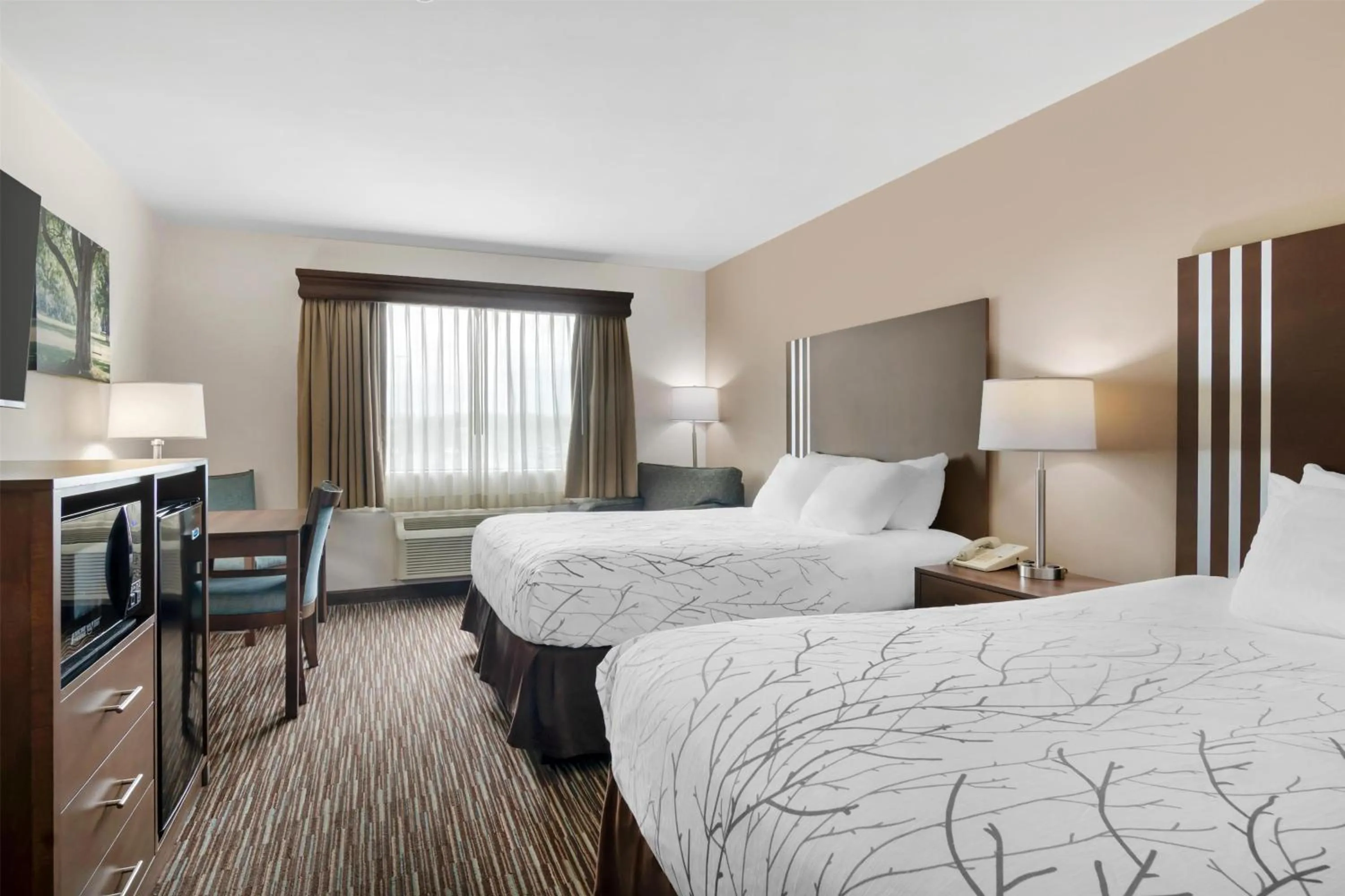 Queen Room with Two Queen Beds - Pet Friendly in Best Western Brookfield