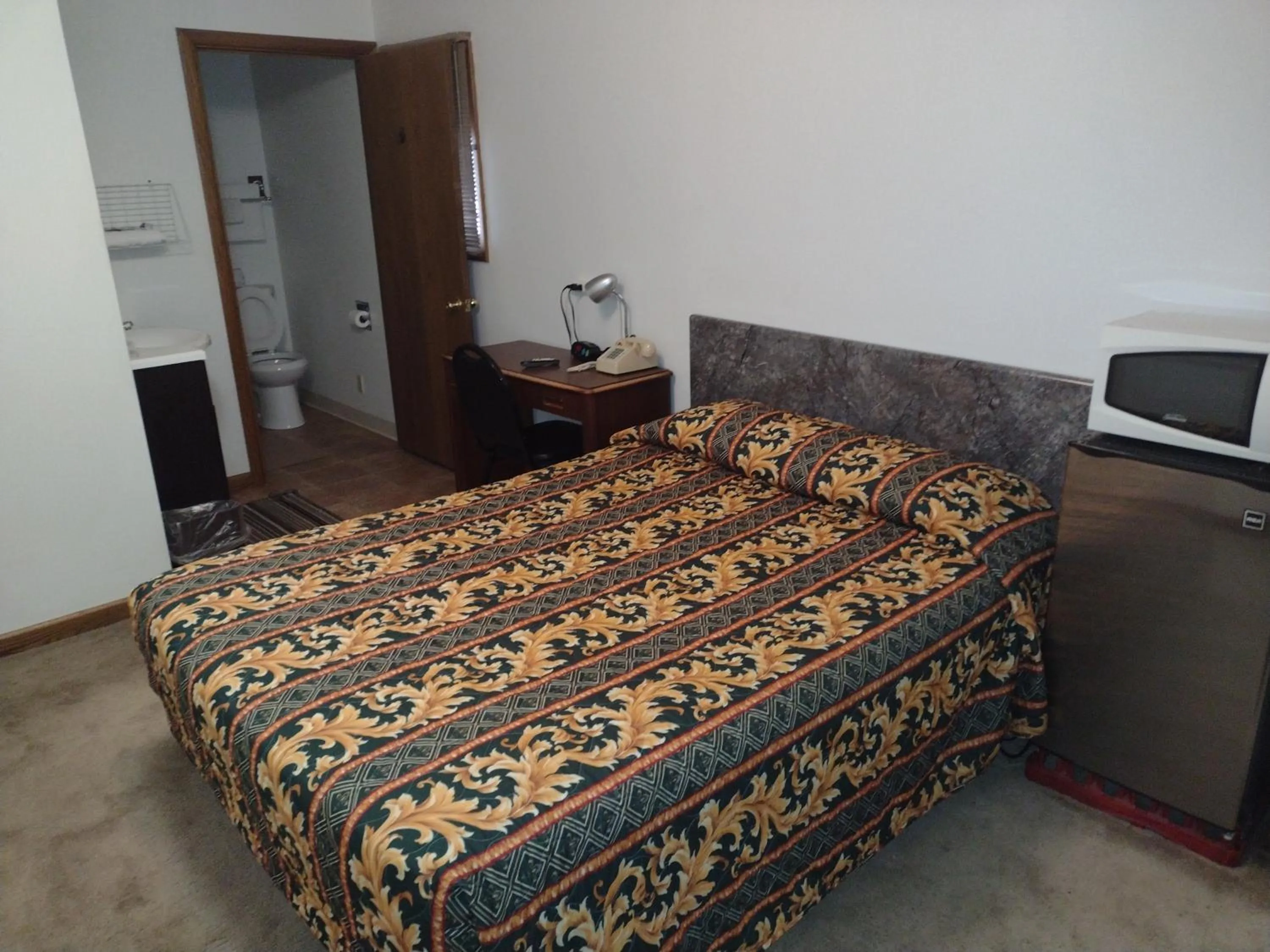 Deluxe Queen Room in Davis Motel