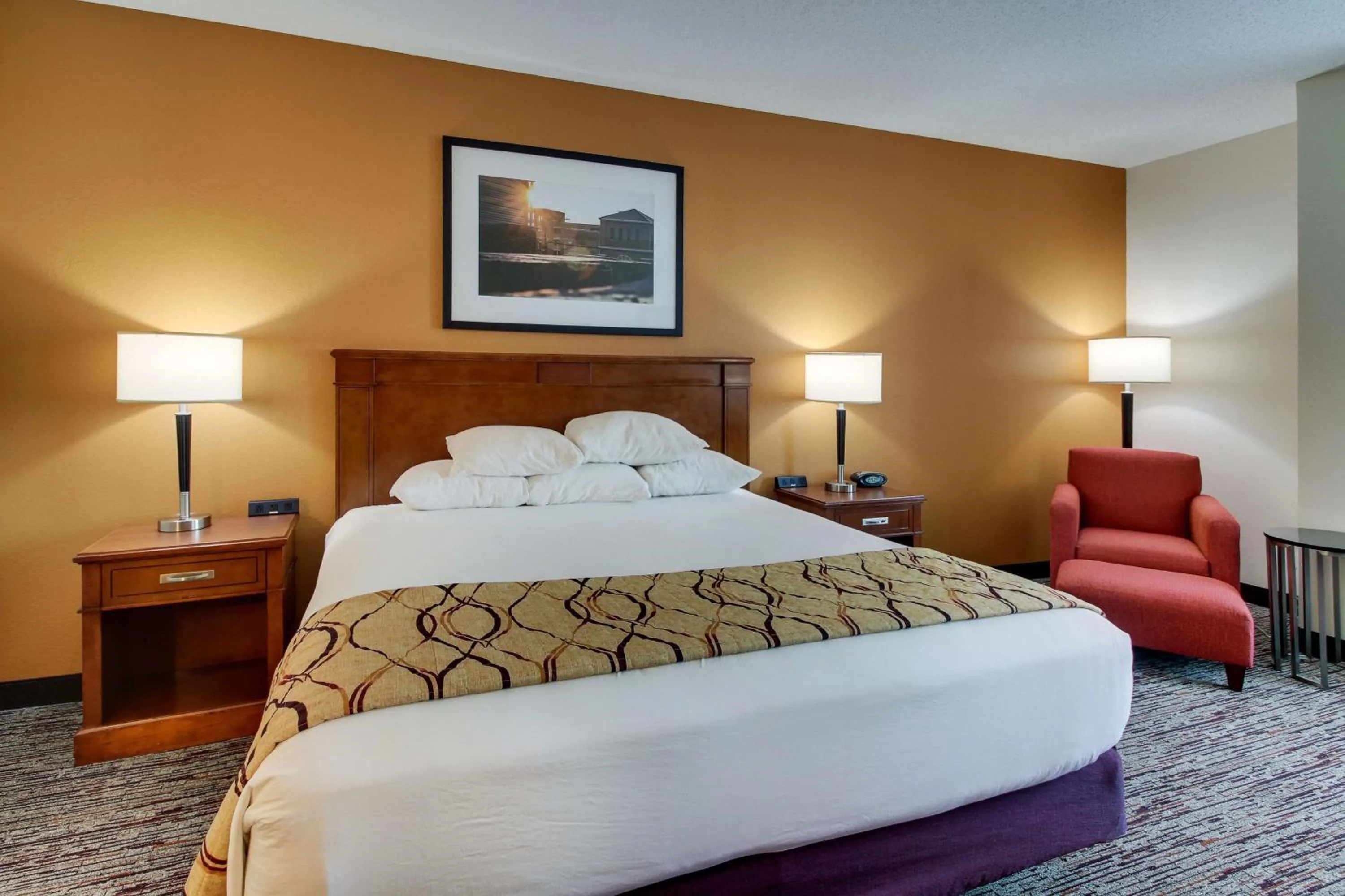 Deluxe King Meeting Room, 2 Rooms - Accessible , Tub in Drury Inn & Suites Meridian